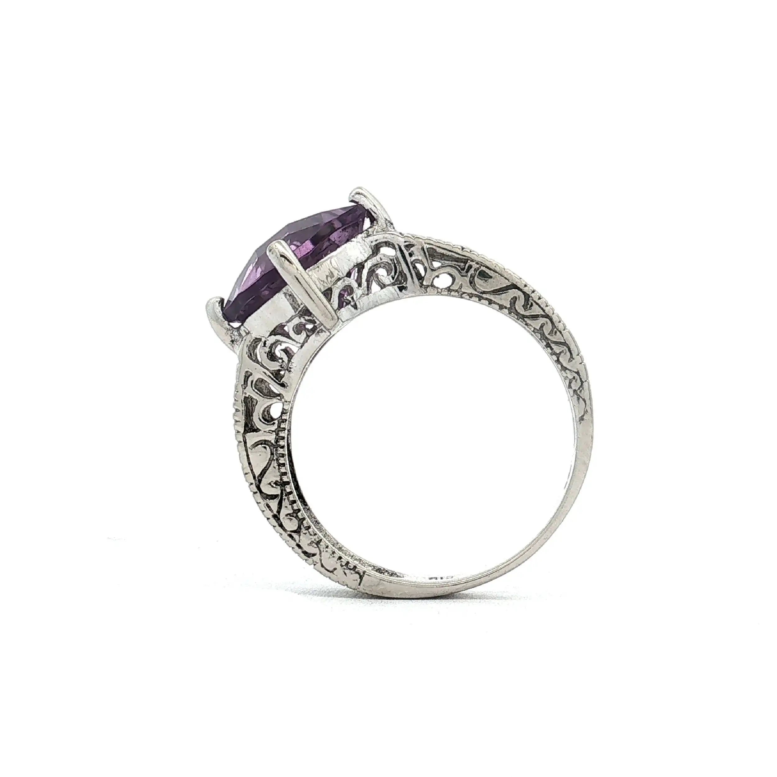 Ring Weißgold mit Diamanten und Amethyst