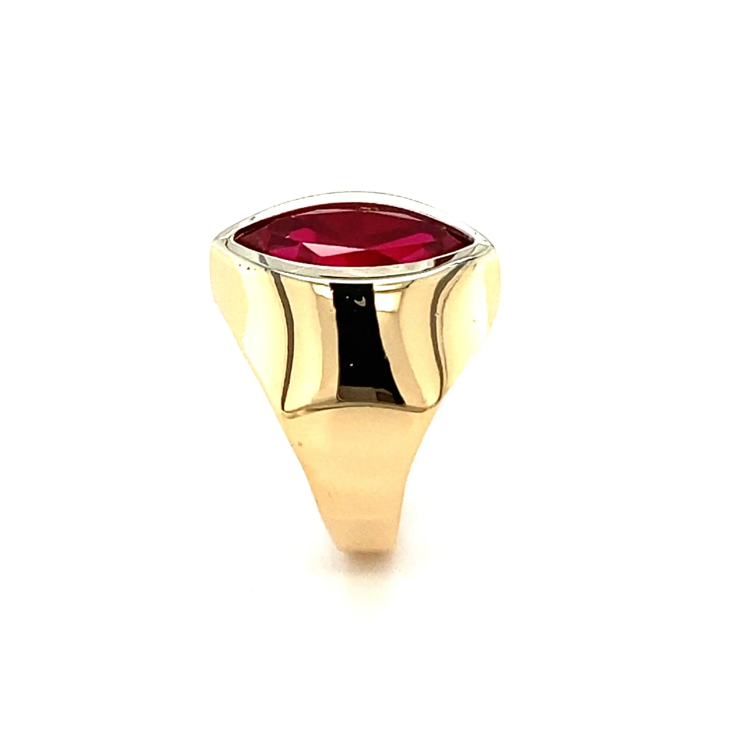 Ring Gelbgold mit synthetischem Korund