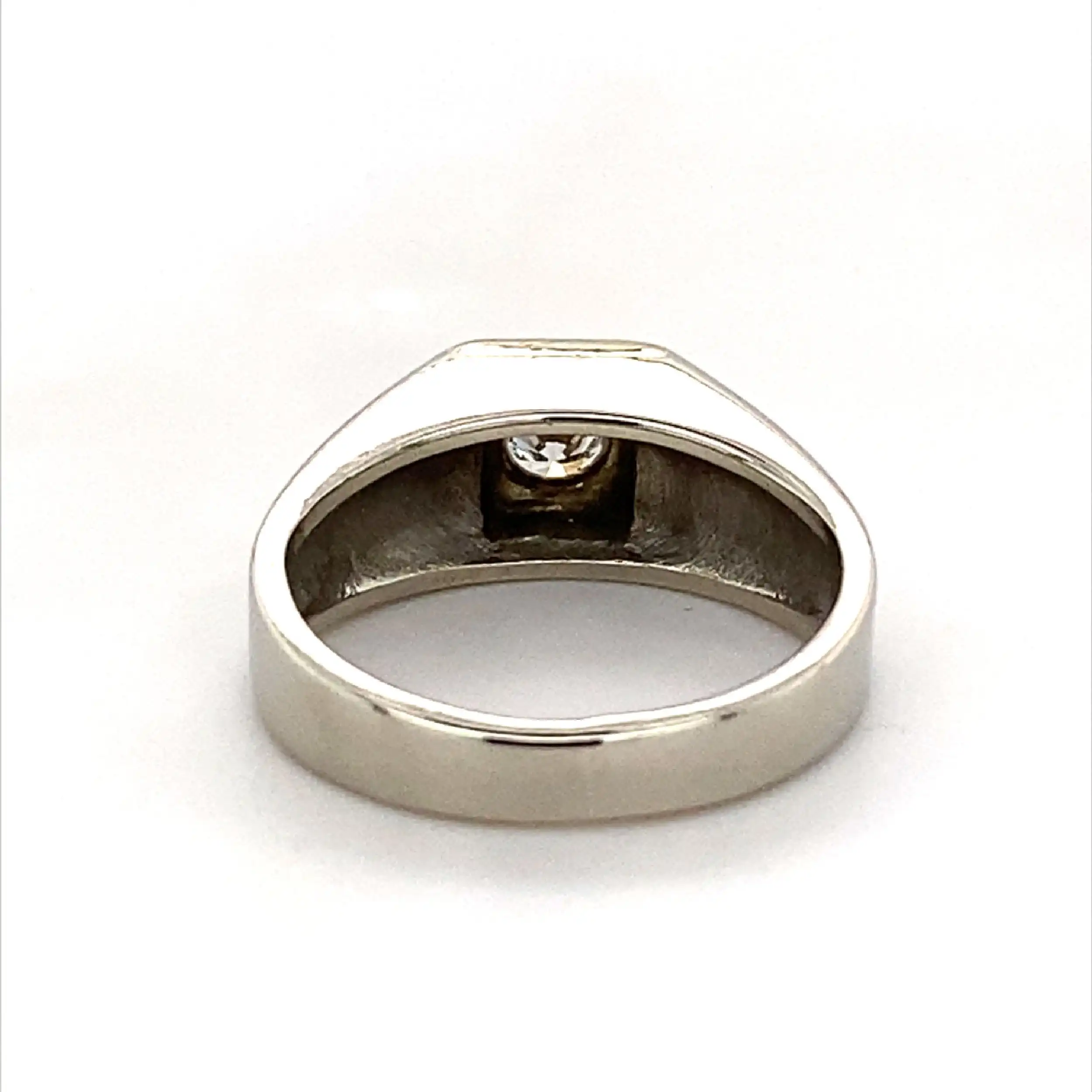 Ring Weißgold mit Brillant Ring Weißgold mit Brillant
