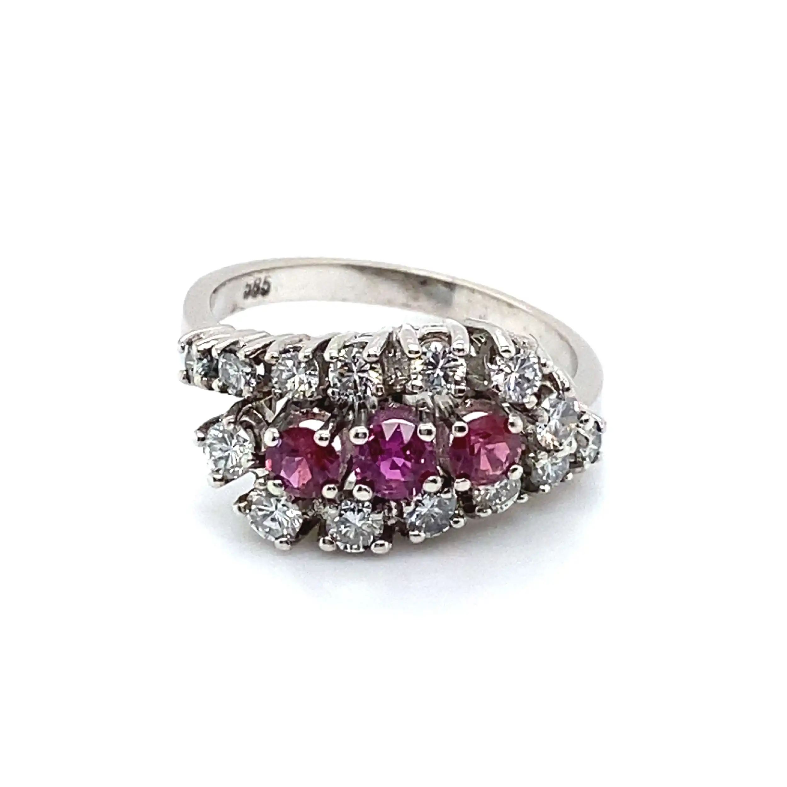 Ring Weißgold mit Brillanten und Rubinen Ring Weißgold mit Brillanten und Rubinen
