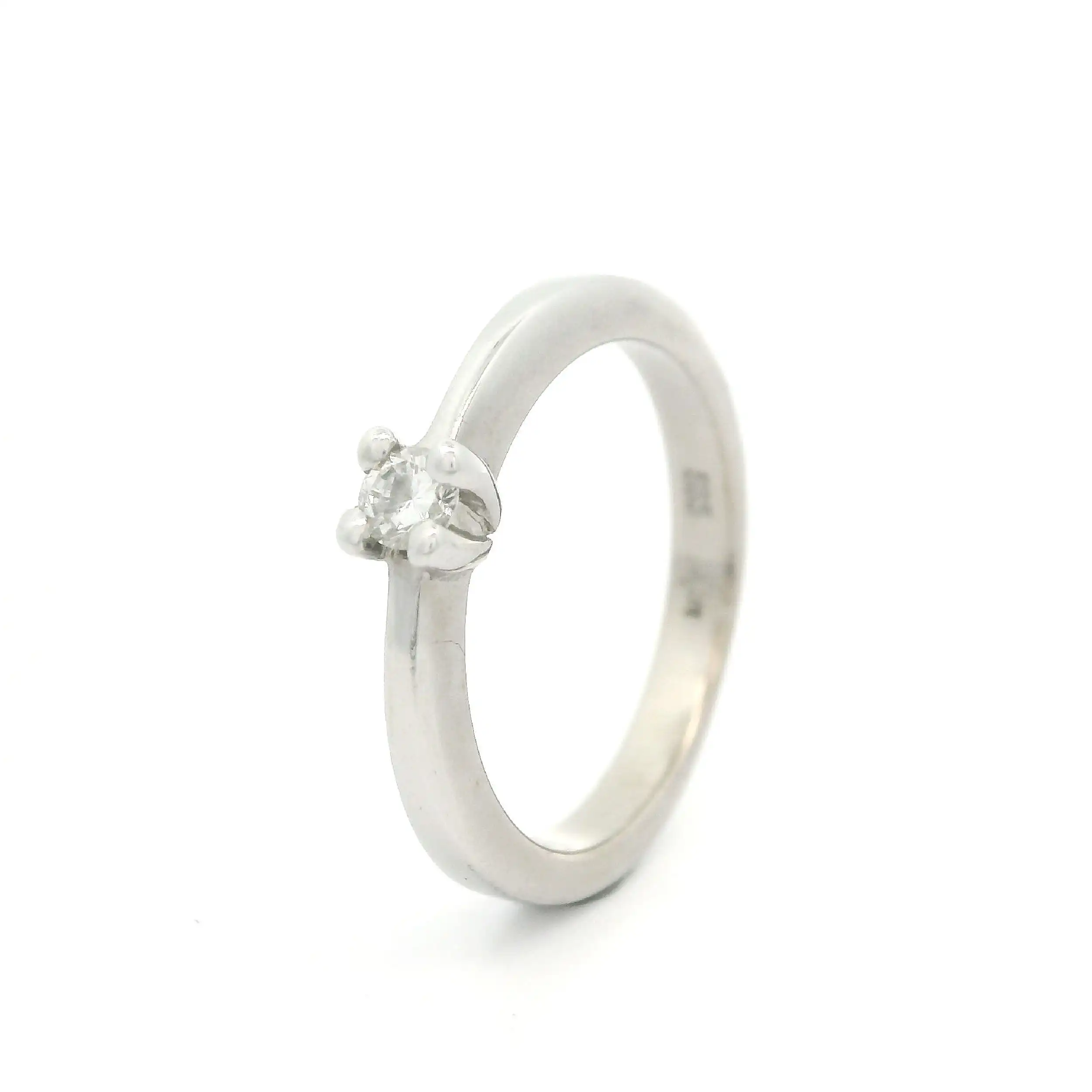 Ring Weißgold mit Brillant Ring Weißgold mit Brillant