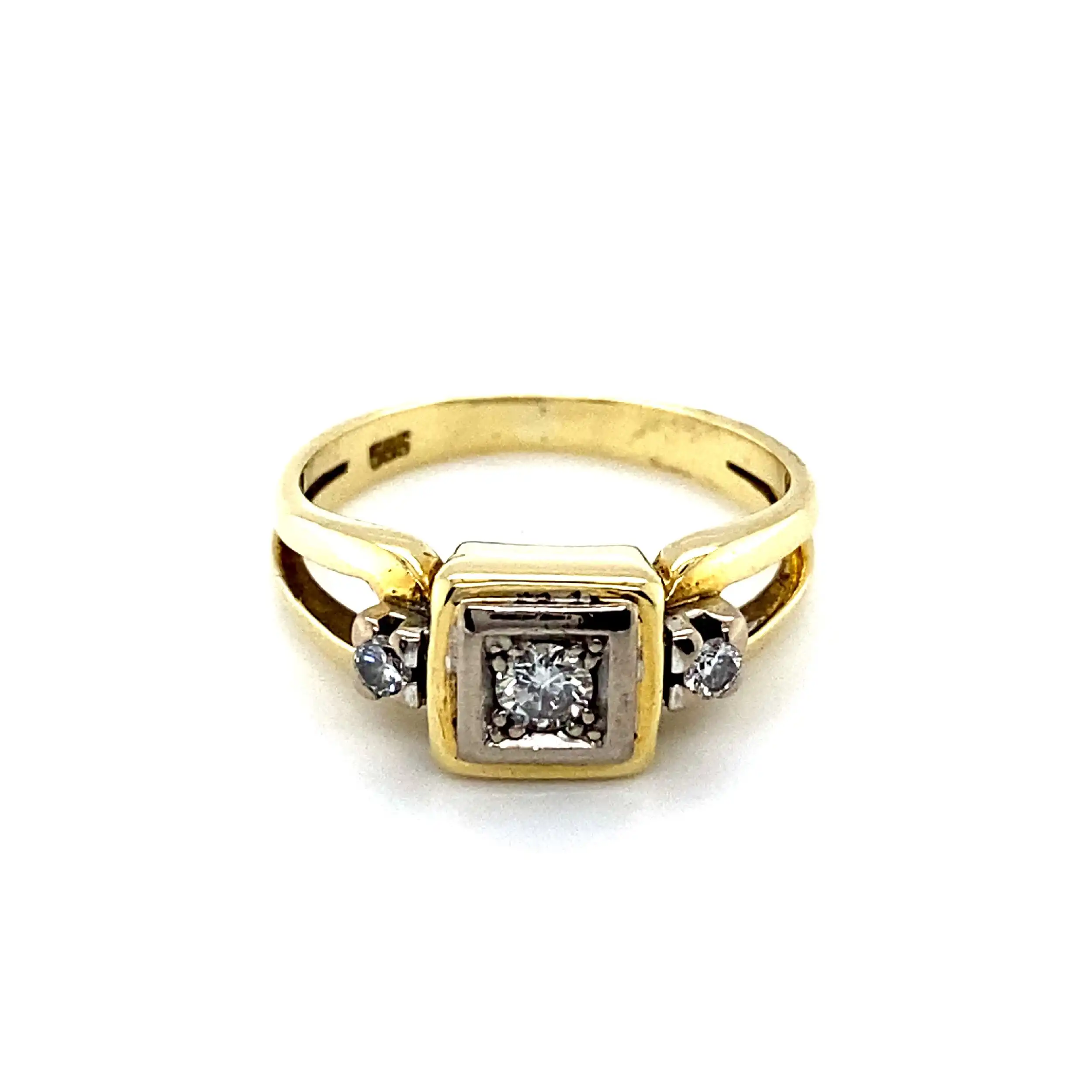 Ring Gelbgold mit 3 Brillanten Ring Gelbgold mit 3 Brillanten