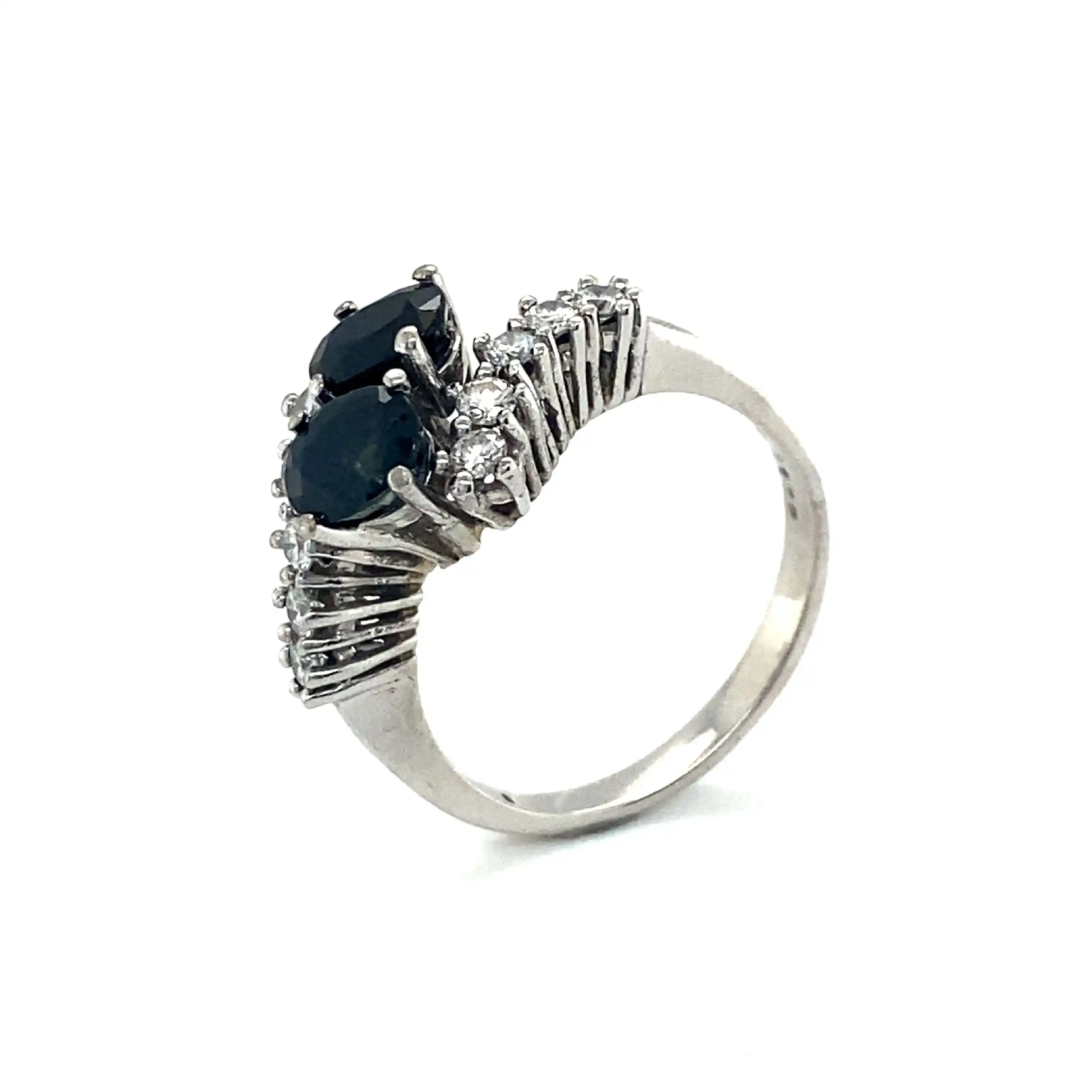 Ring Weißgold mit Saphiren und Brillanten Ring Weißgold mit Saphiren und Brillanten