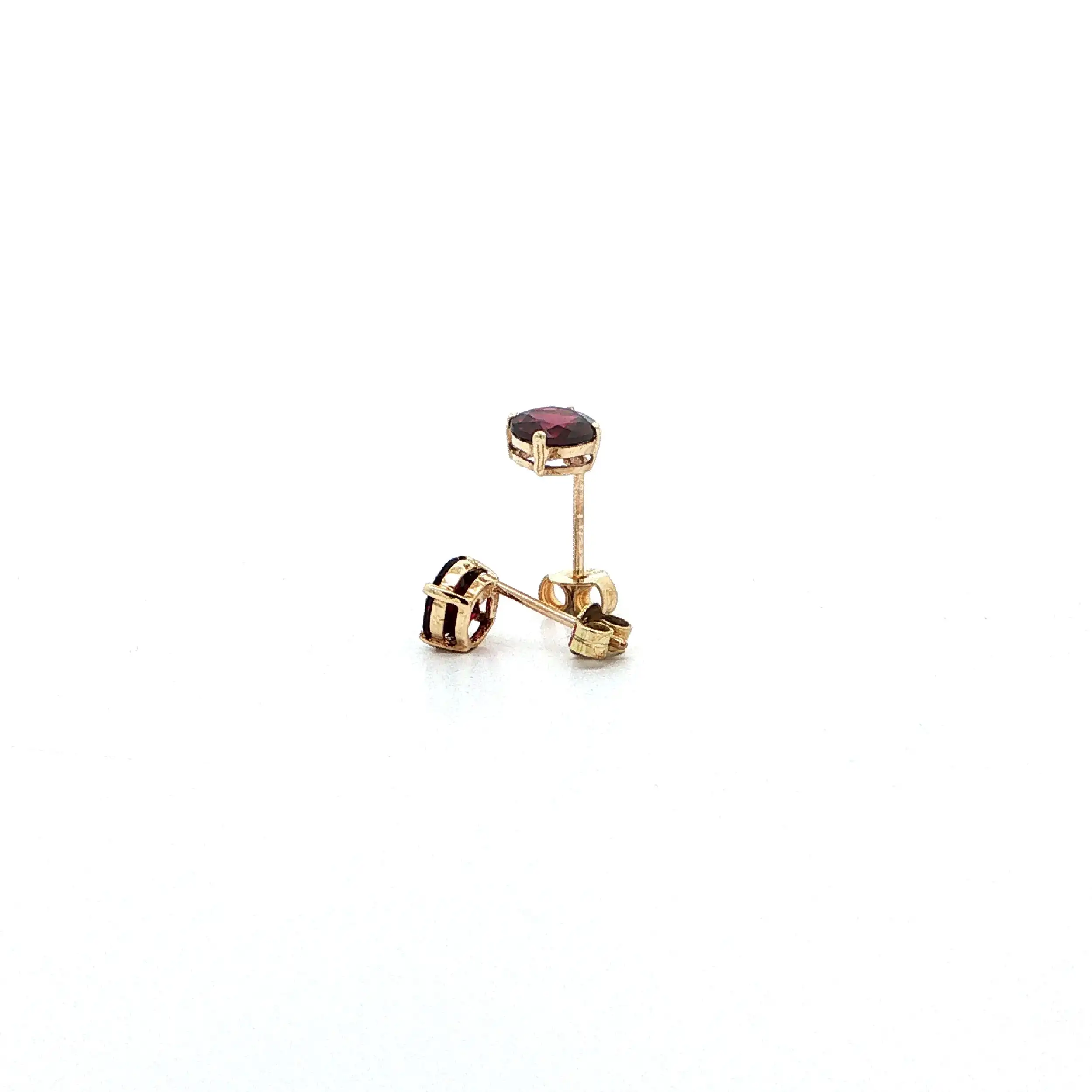 Ohrstecker Gelbgold mit roten Farbsteinen Ohrstecker Gelbgold mit roten Farbsteinen