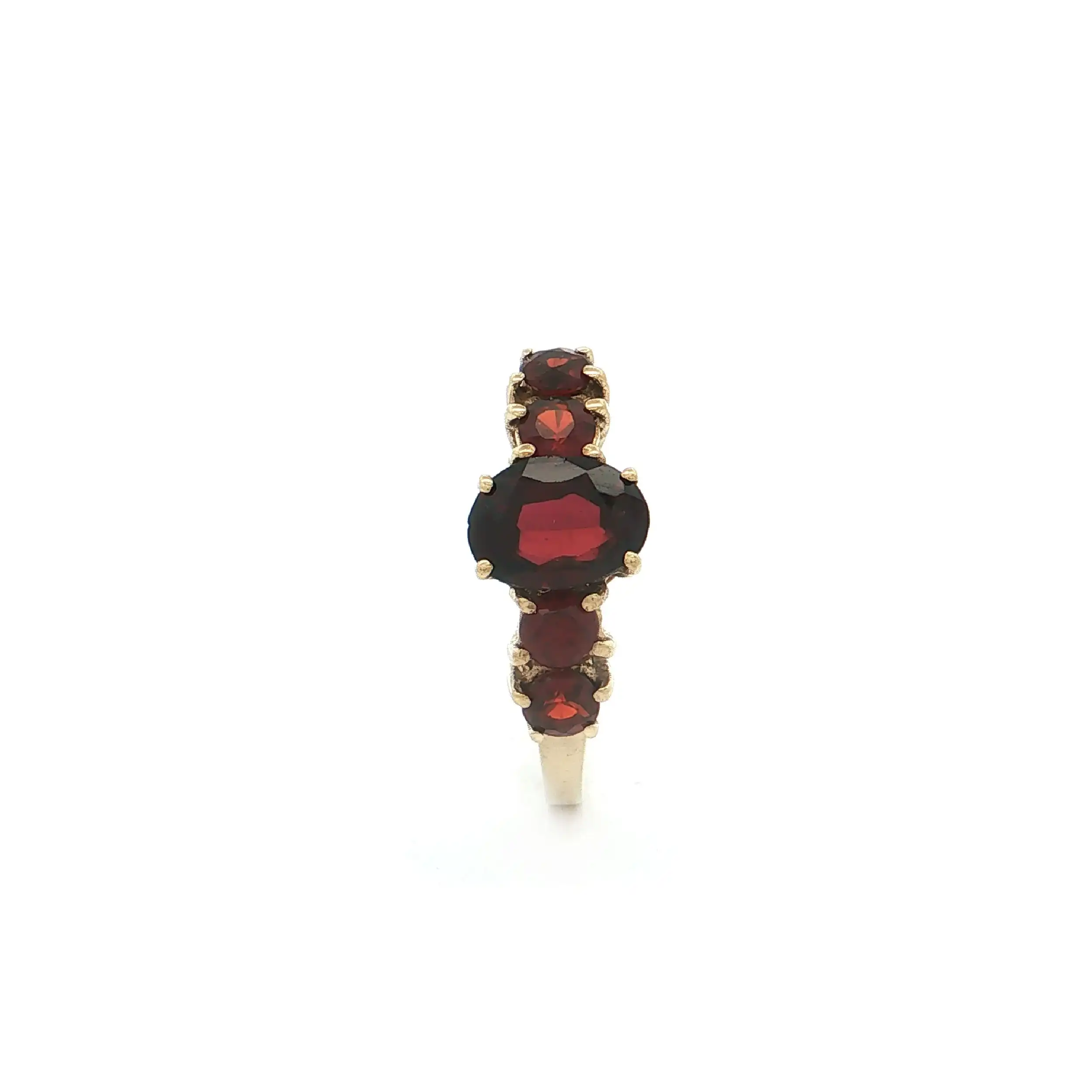 Ring Gelbgold mit Granat Ring Gelbgold mit Granat