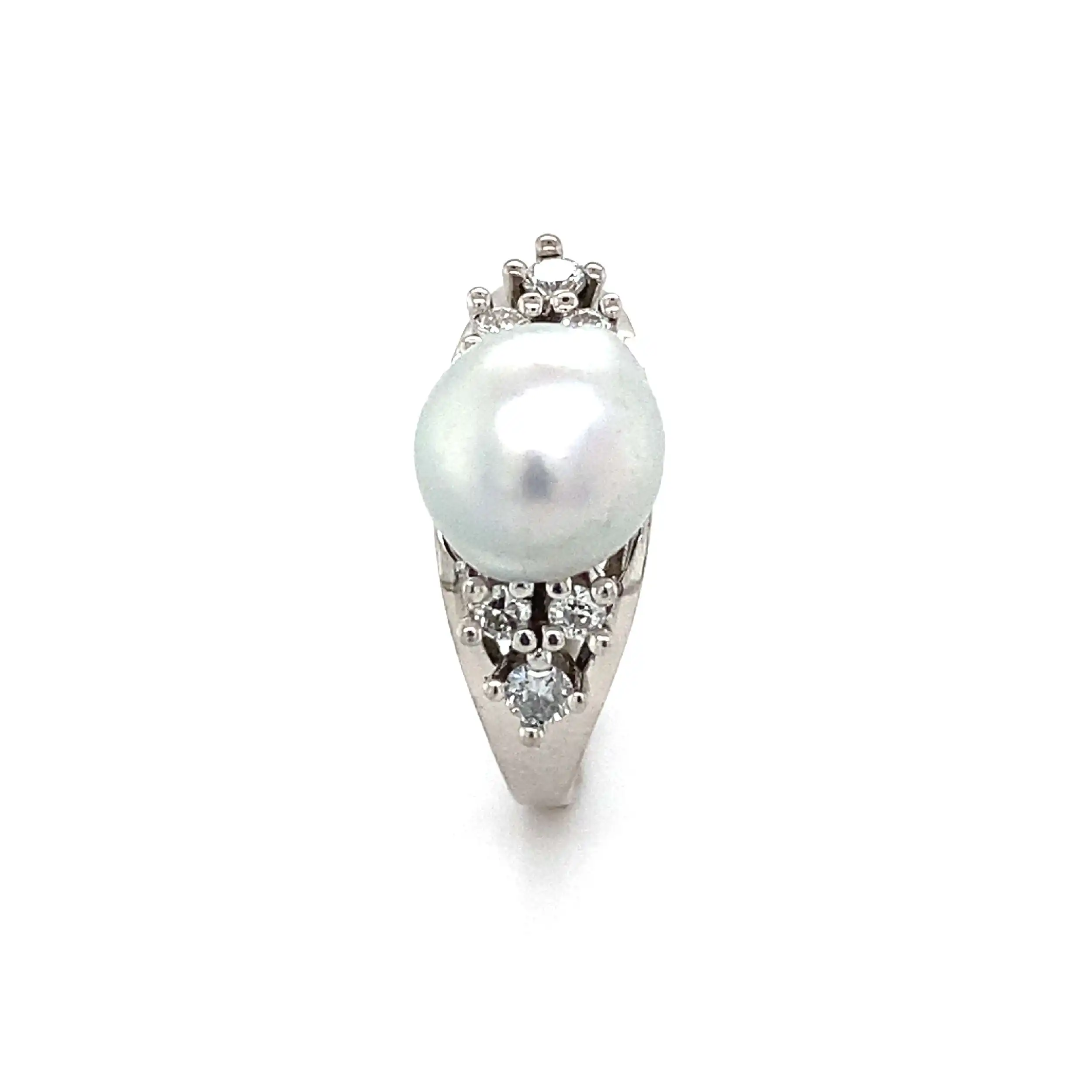 Ring Weißgold mit Perle und Brillanten Ring Weißgold mit Perle und Brillanten