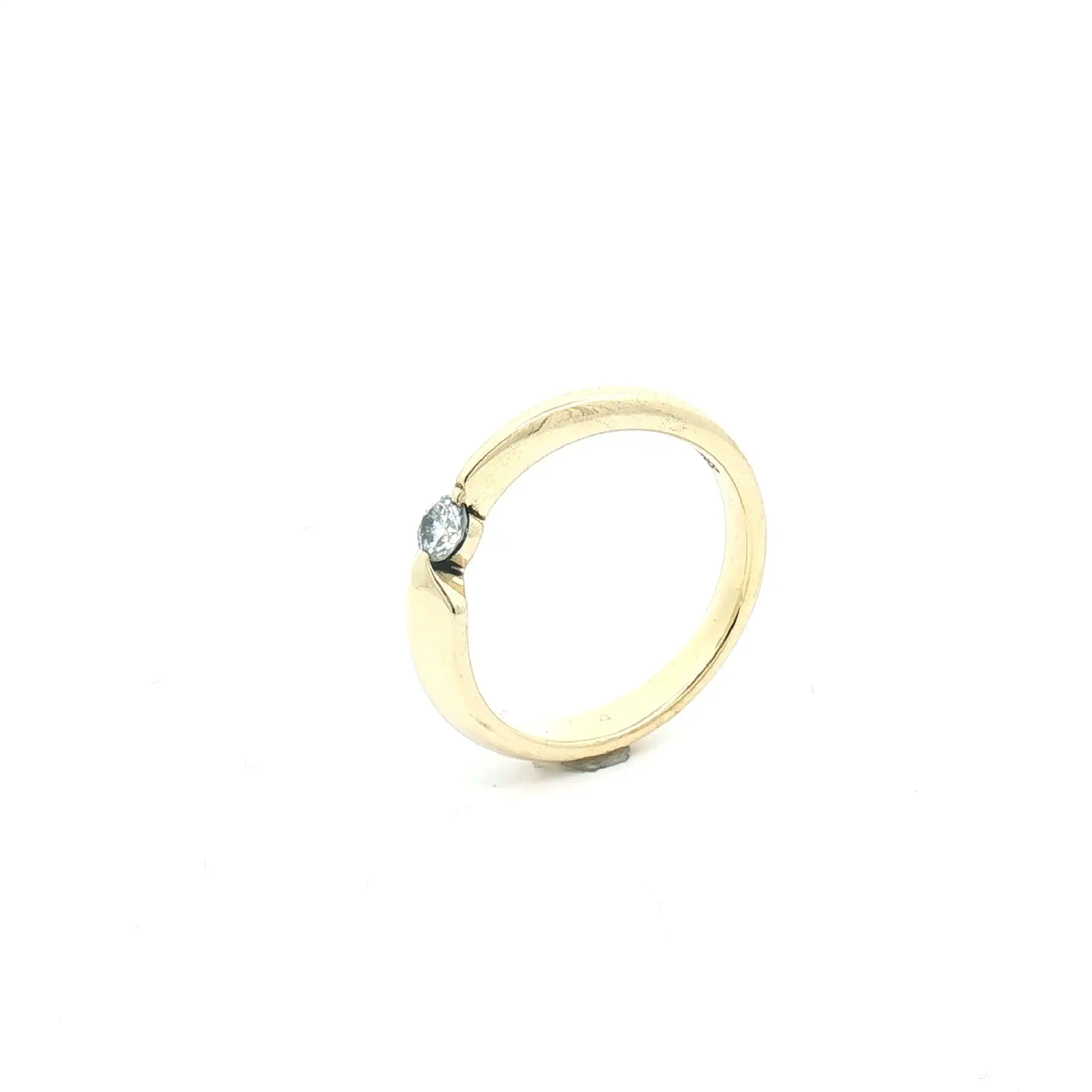 Spannring Gelbgold mit Brillant, graviert mit 0,18ct Spannring Gelbgold mit Brillant, graviert mit 0,18ct
