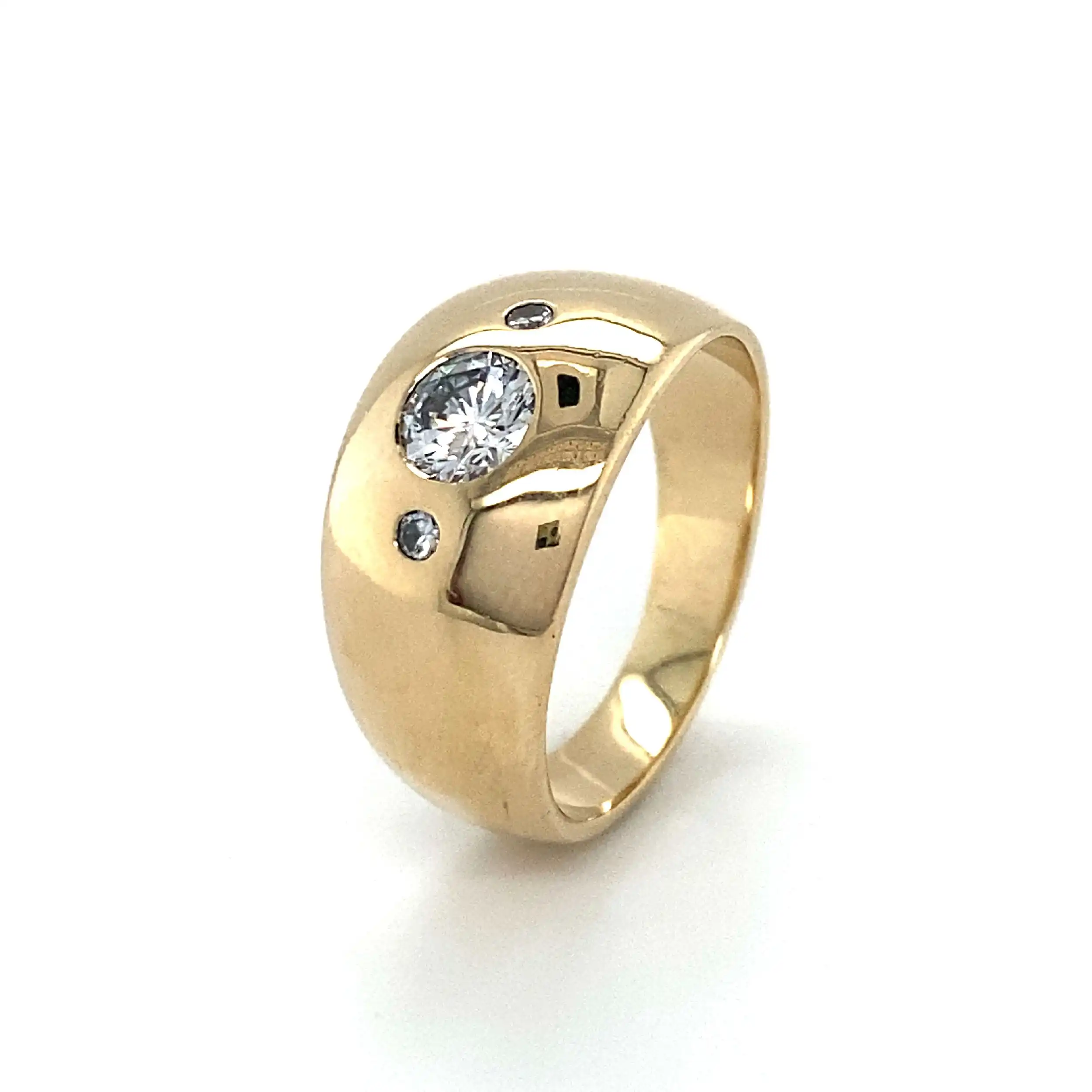 Ring Gelbgold mit 3 Brillanten Ring Gelbgold mit 3 Brillanten