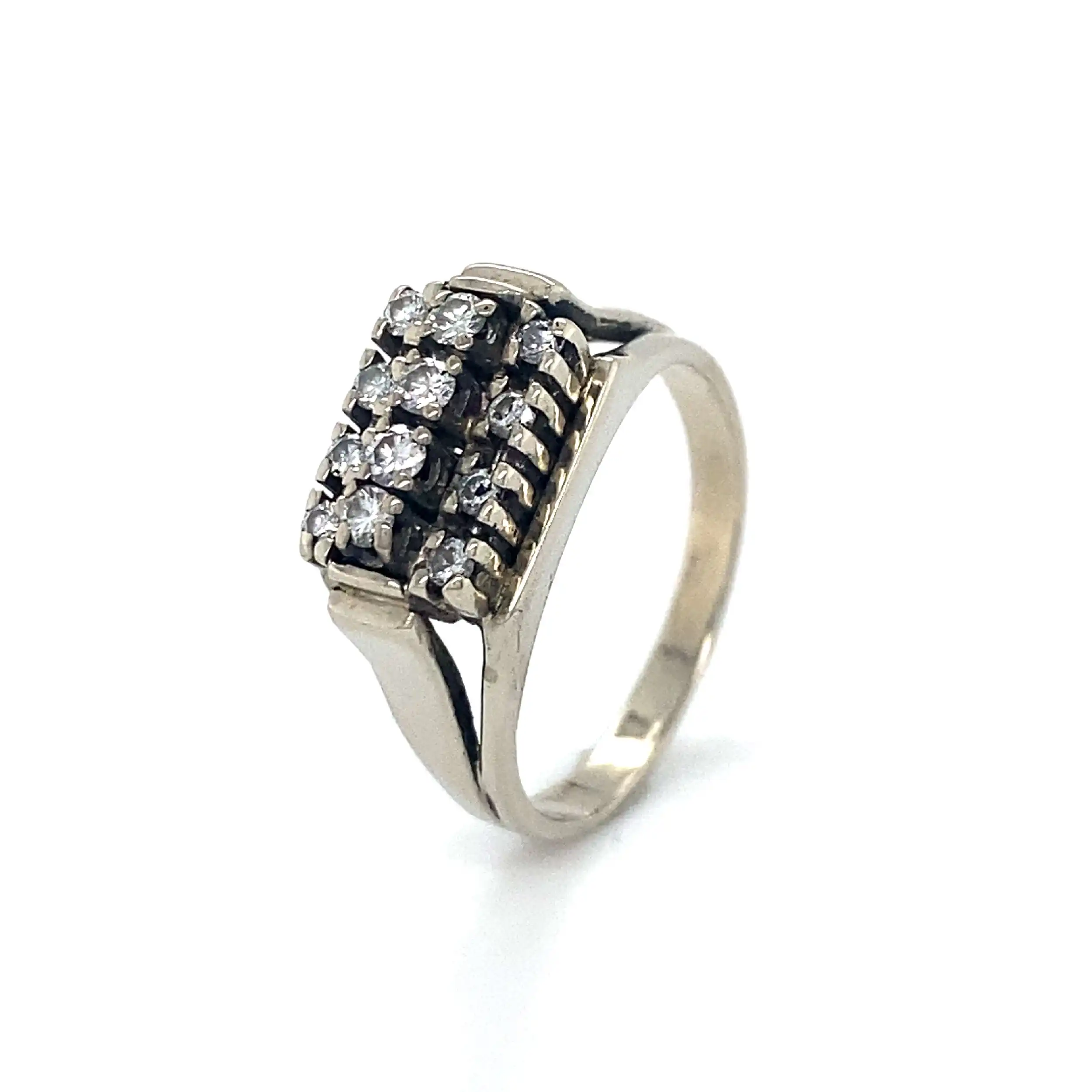 Ring Weißgold mit 12 Brillanten Ring Weißgold mit 12 Brillanten