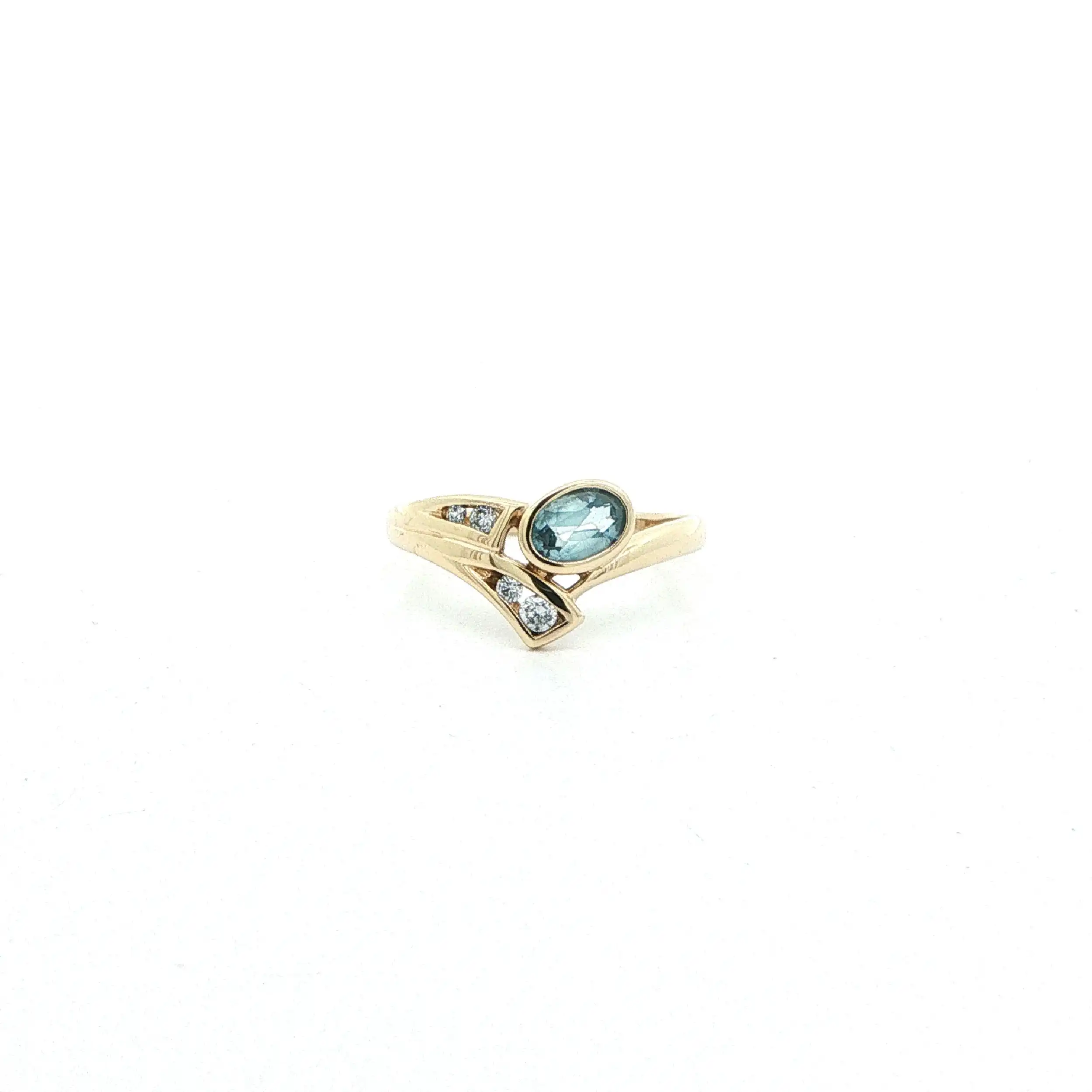 Ring Gelbgold mit hellblauem Farbstein & Zirkonia Ring Gelbgold mit hellblauem Farbstein & Zirkonia