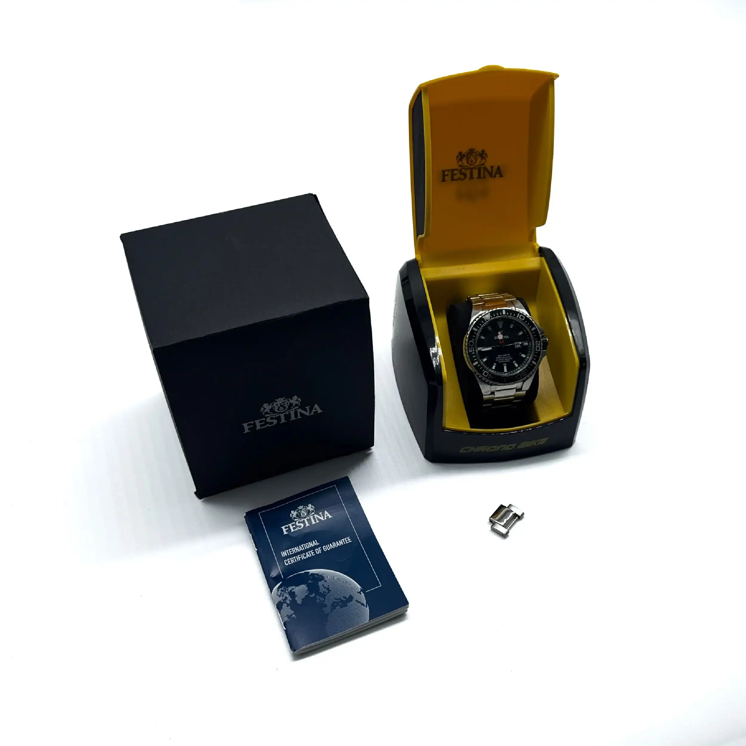 Herrenuhr Festina F20663 mit Box und Papiere