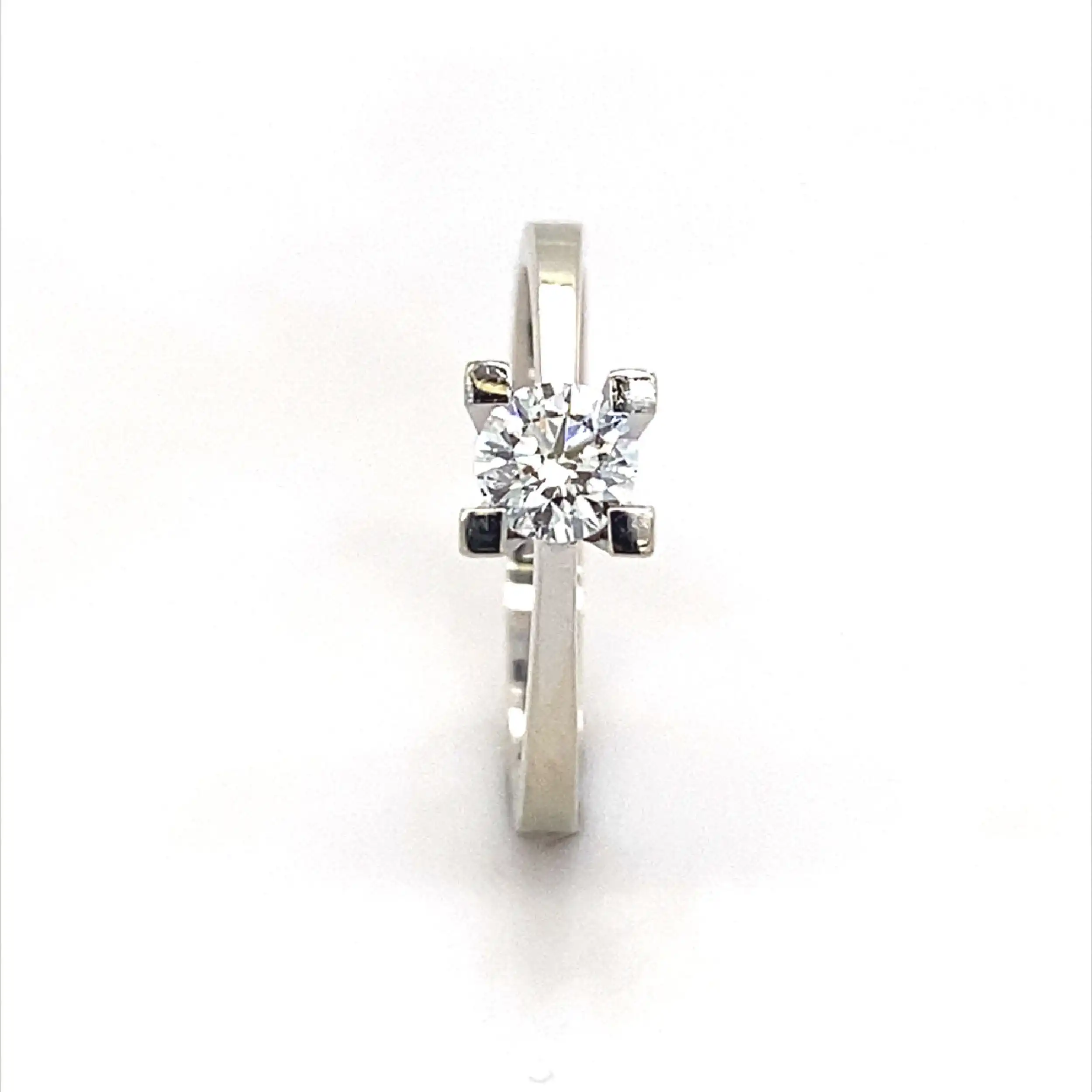 Ring Weißgold mit Brillant Ring Weißgold mit Brillant