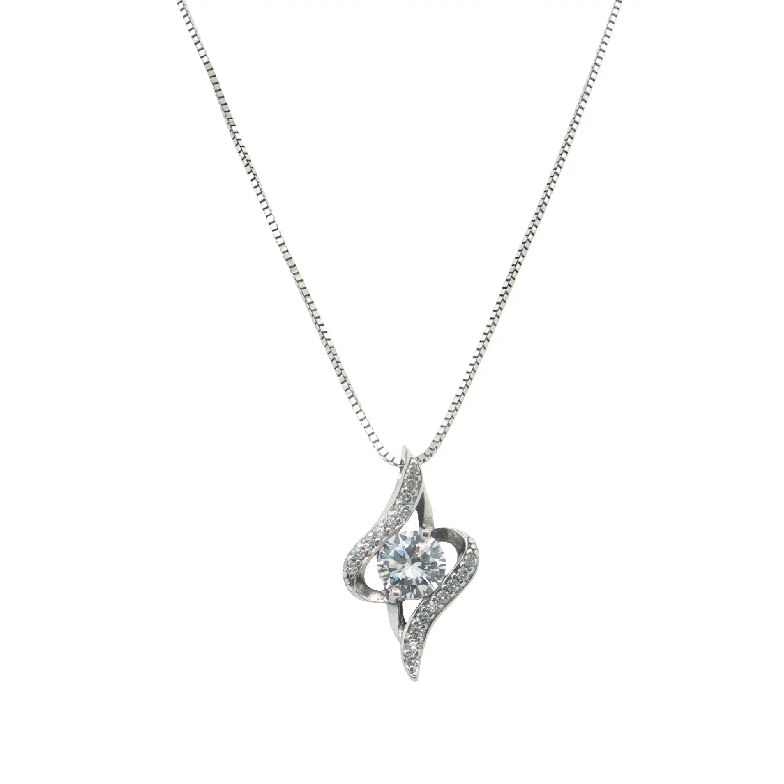 Kette Silber mit Anhänger mit Zirkonia Kette Silber mit Anhänger mit Zirkonia