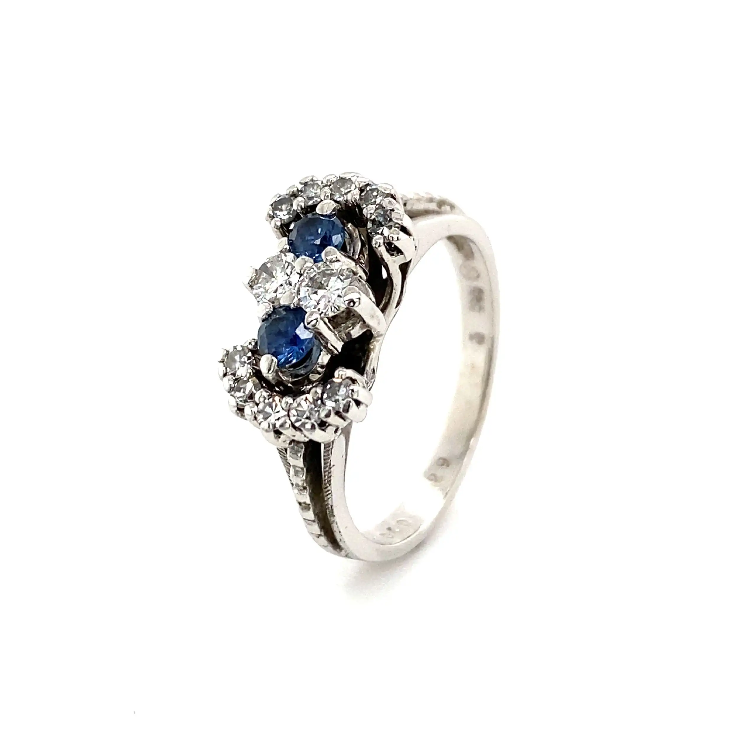 Ring Weißgold mit Saphiren, Brillanten & Diamanten, graviert mit 0,40ct.
