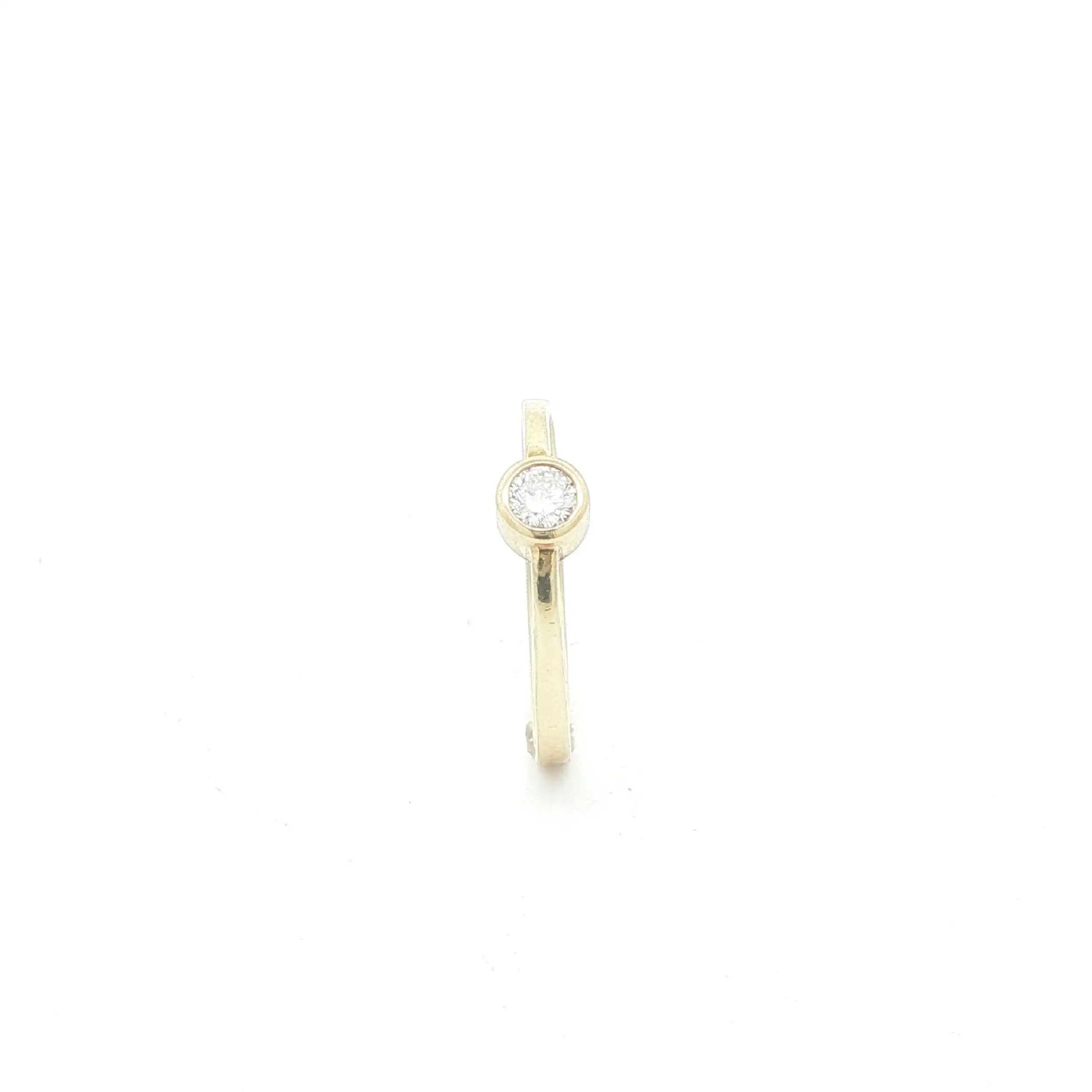 Ring Gelbgold mit Brillant graviert mit 0,15ct Ring Gelbgold mit Brillant graviert mit 0,15ct