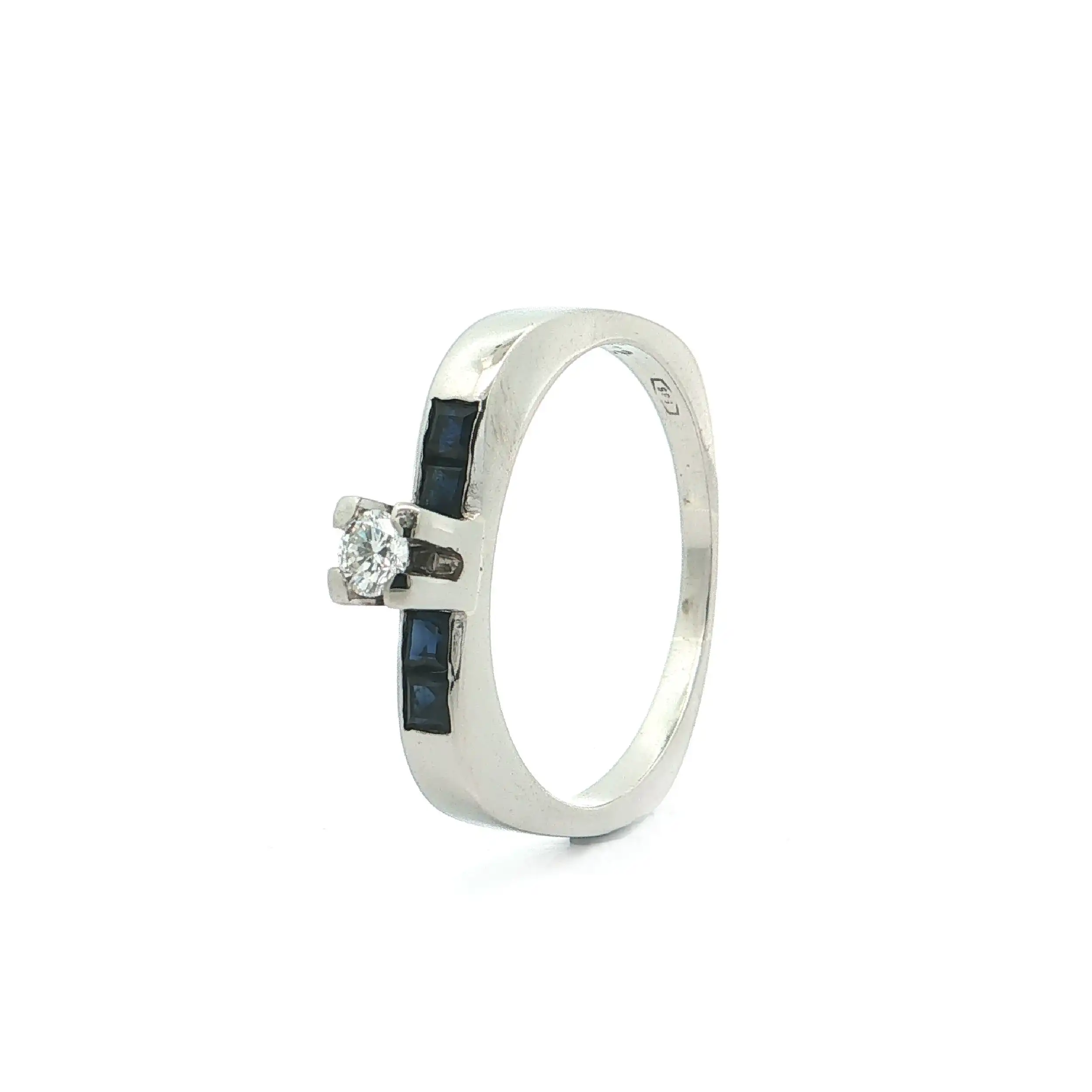 Ring Weißgold mit Brillant und Saphiren Ring Weißgold mit Brillant und Saphiren