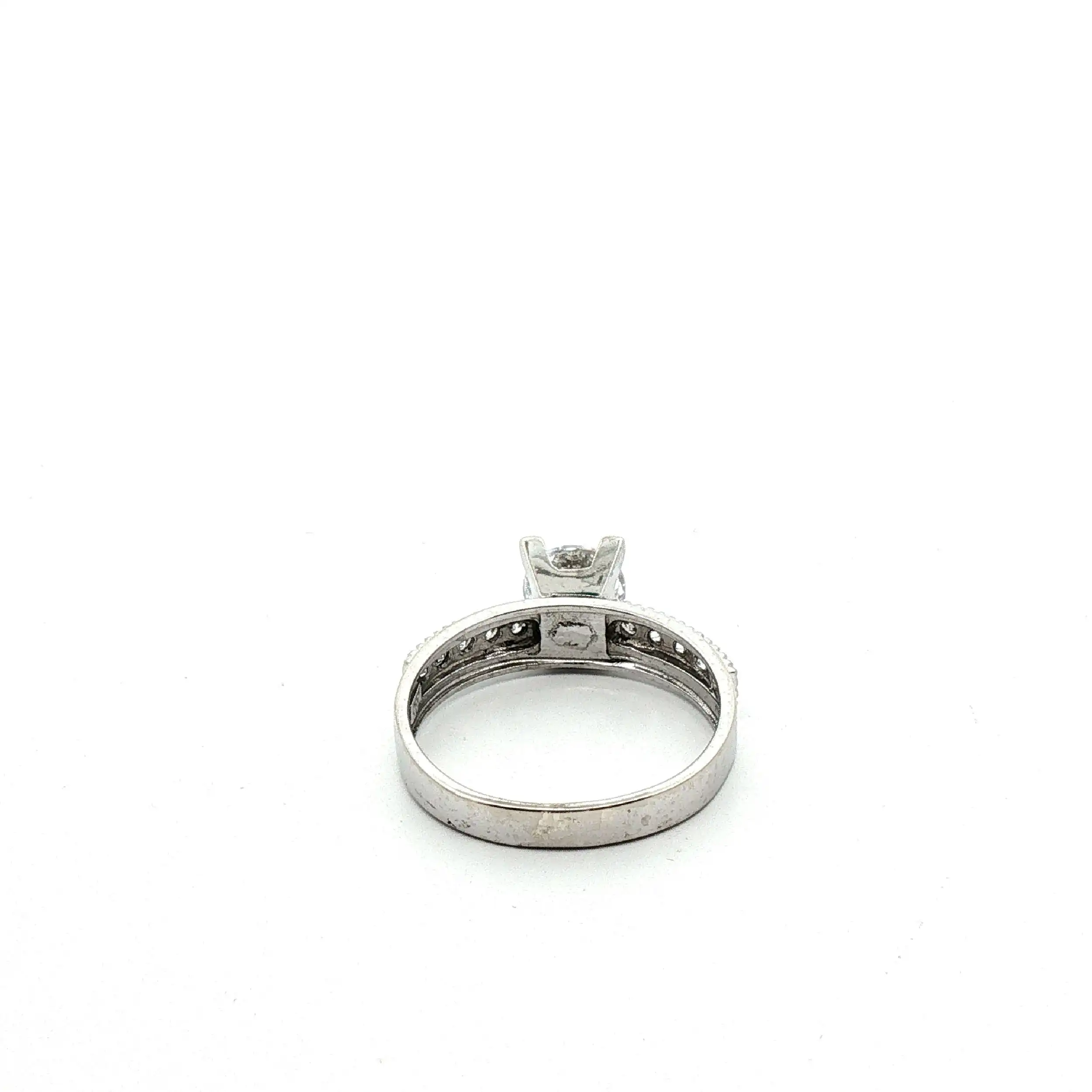 Ring Weißgold mit Zirkonia Ring Weißgold mit Zirkonia