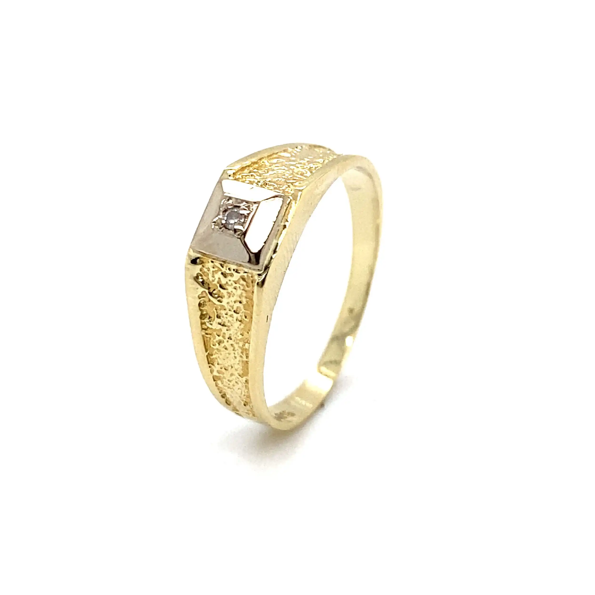 Ring Gelbgold mit Brillant, graviert mit 0,015ct Ring Gelbgold mit Brillant, graviert mit 0,015ct
