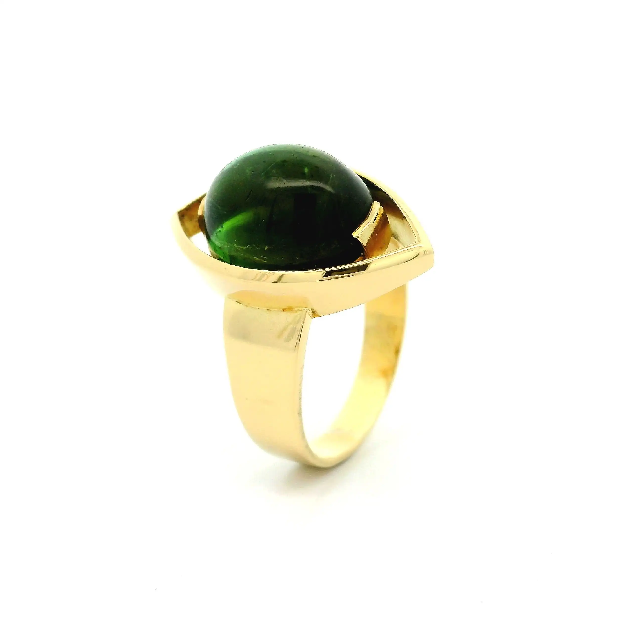 Ring Gelbgold mit Peridot Cabochon Ring Gelbgold mit Peridot Cabochon