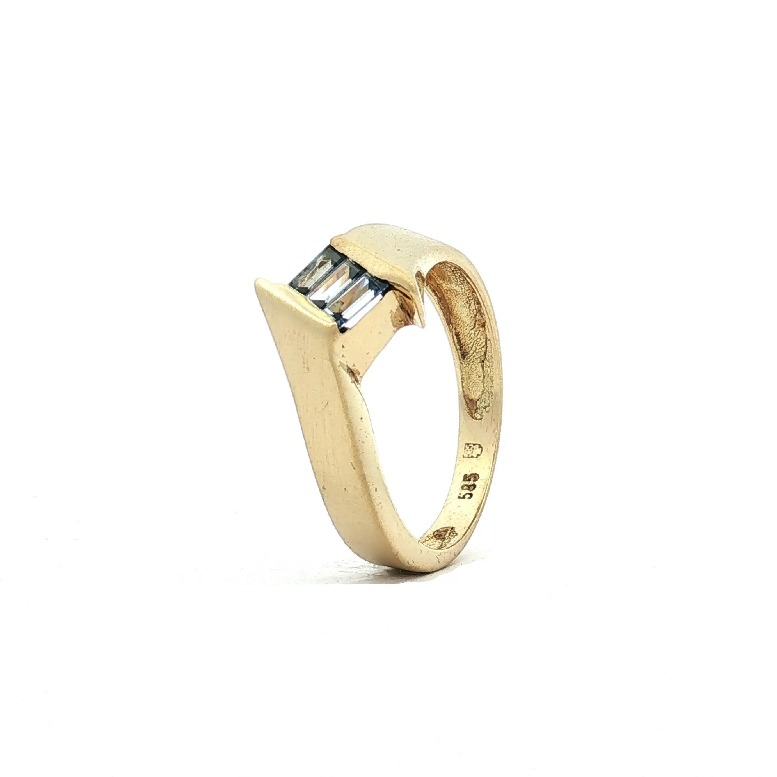 Ring Gelbgold mit Blautopas Ring Gelbgold mit Blautopas