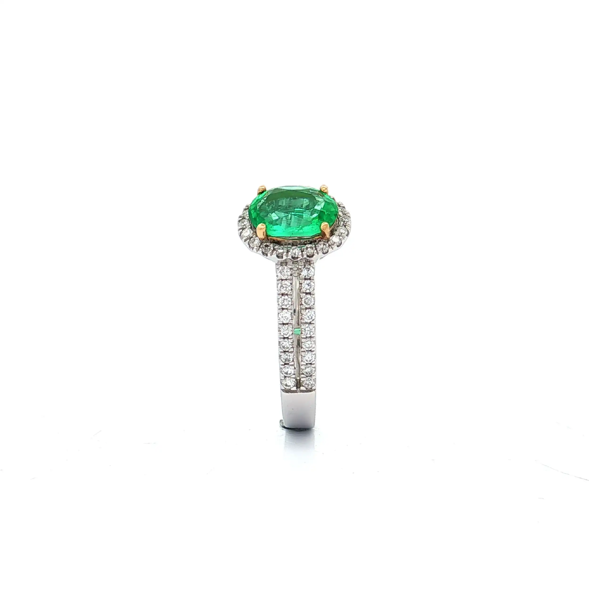 Ring Bicolor mit Smaragd und Brillanten Ring Bicolor mit Smaragd und Brillanten