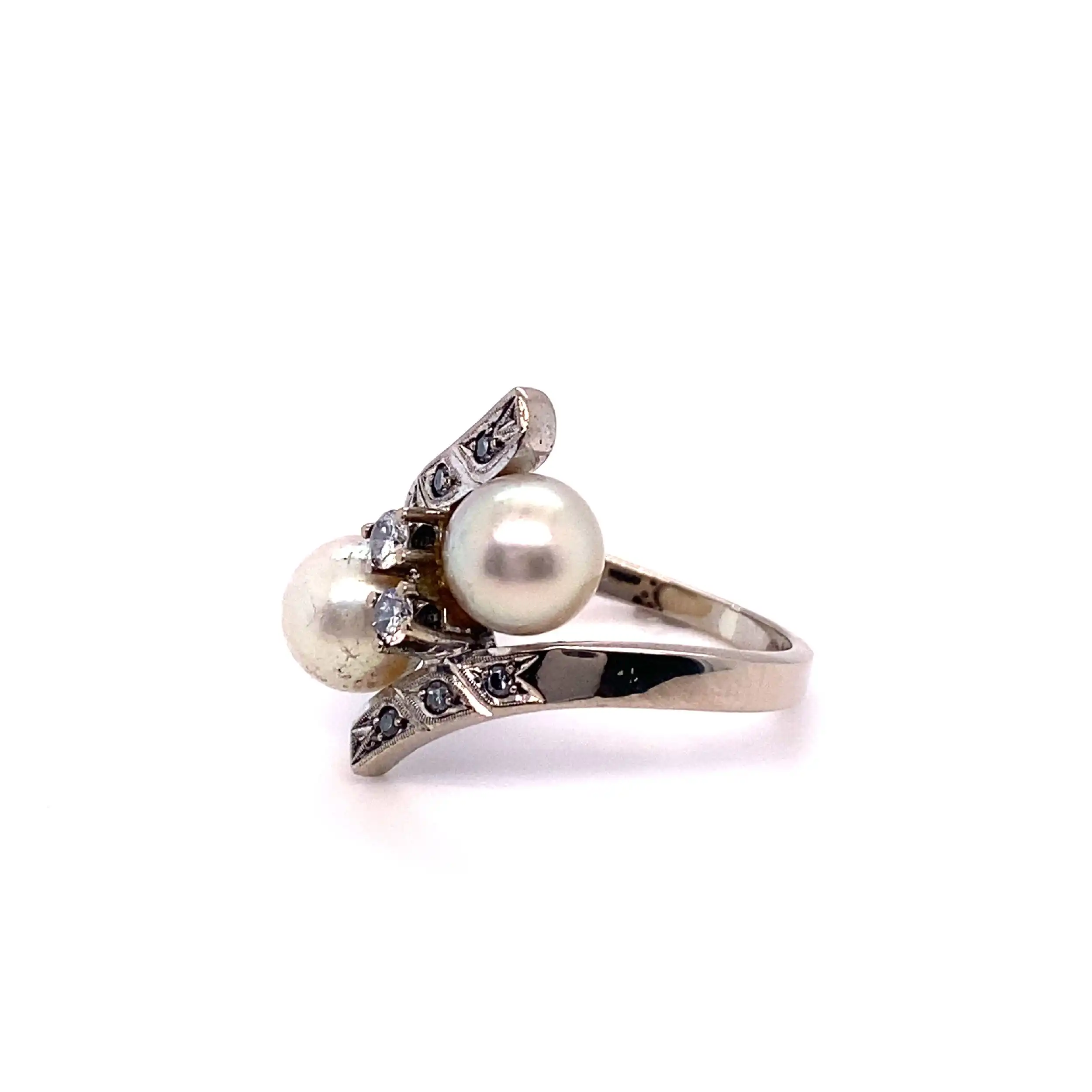 Ring Weißgold mit Perlen, Brillanten und Diamanten Ring Weißgold mit Perlen, Brillanten und Diamanten