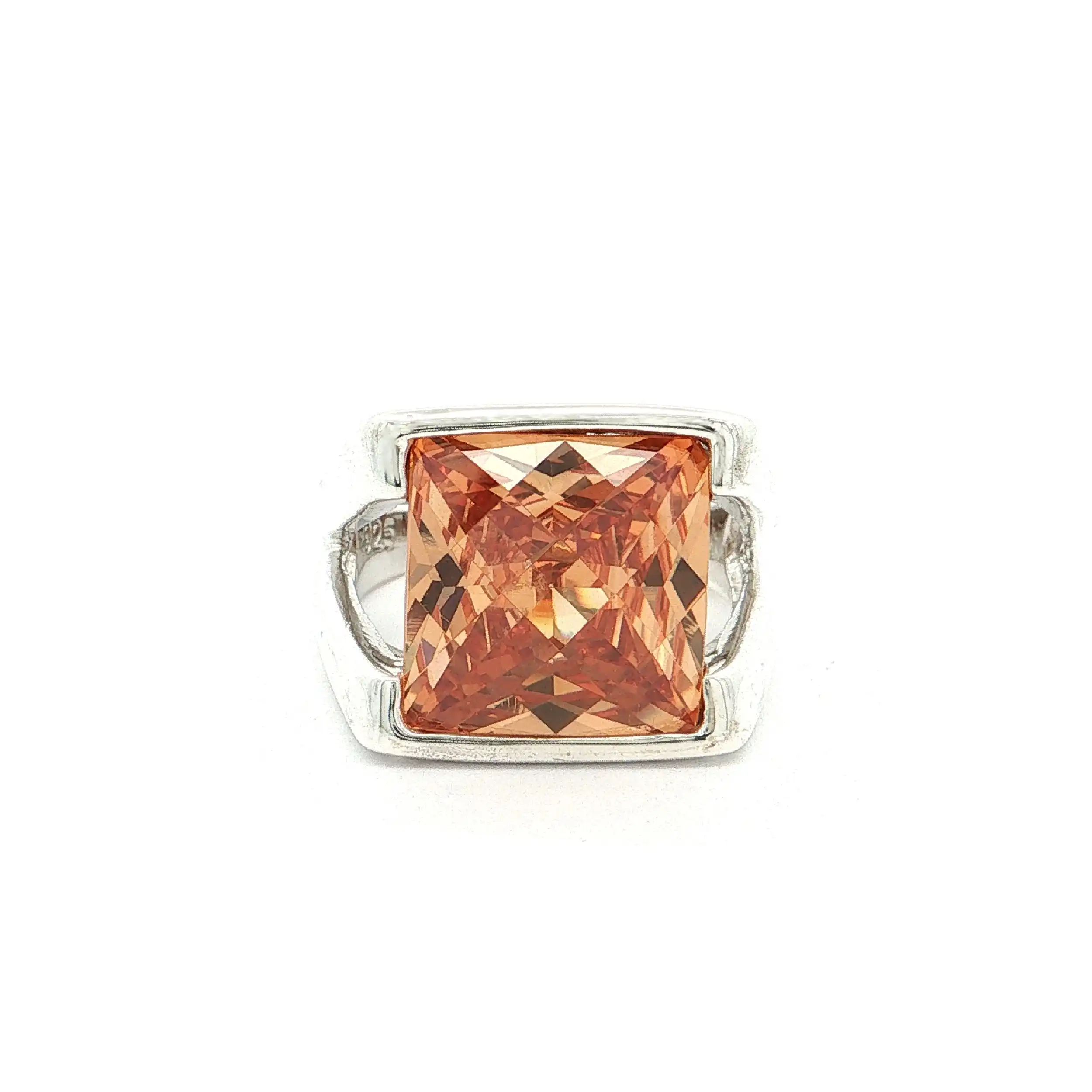 Ring Silber mit orangenem Farbstein