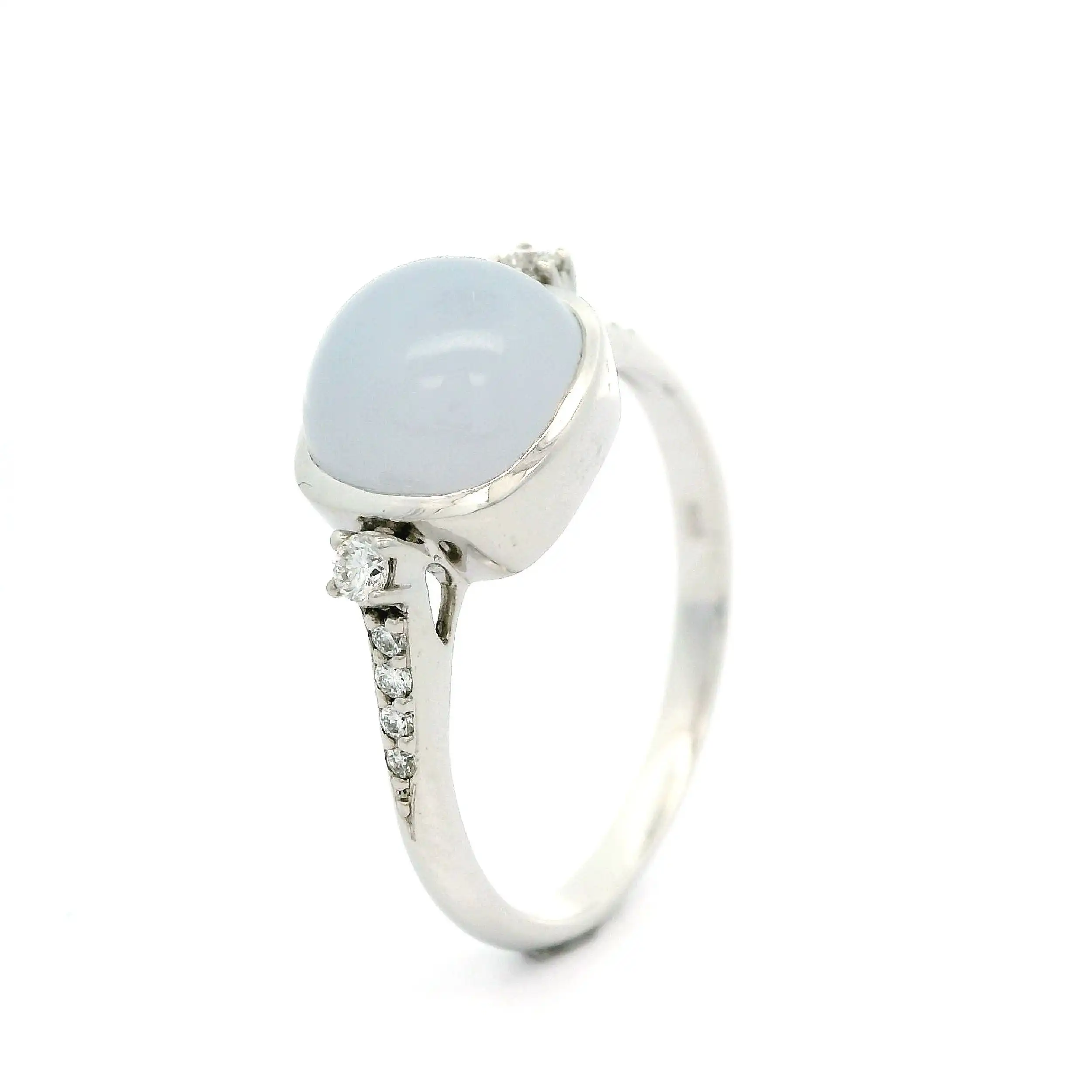 Ring Weißgold mit Chalcedon und Brillant Ring Weißgold mit Chalcedon und Brillant
