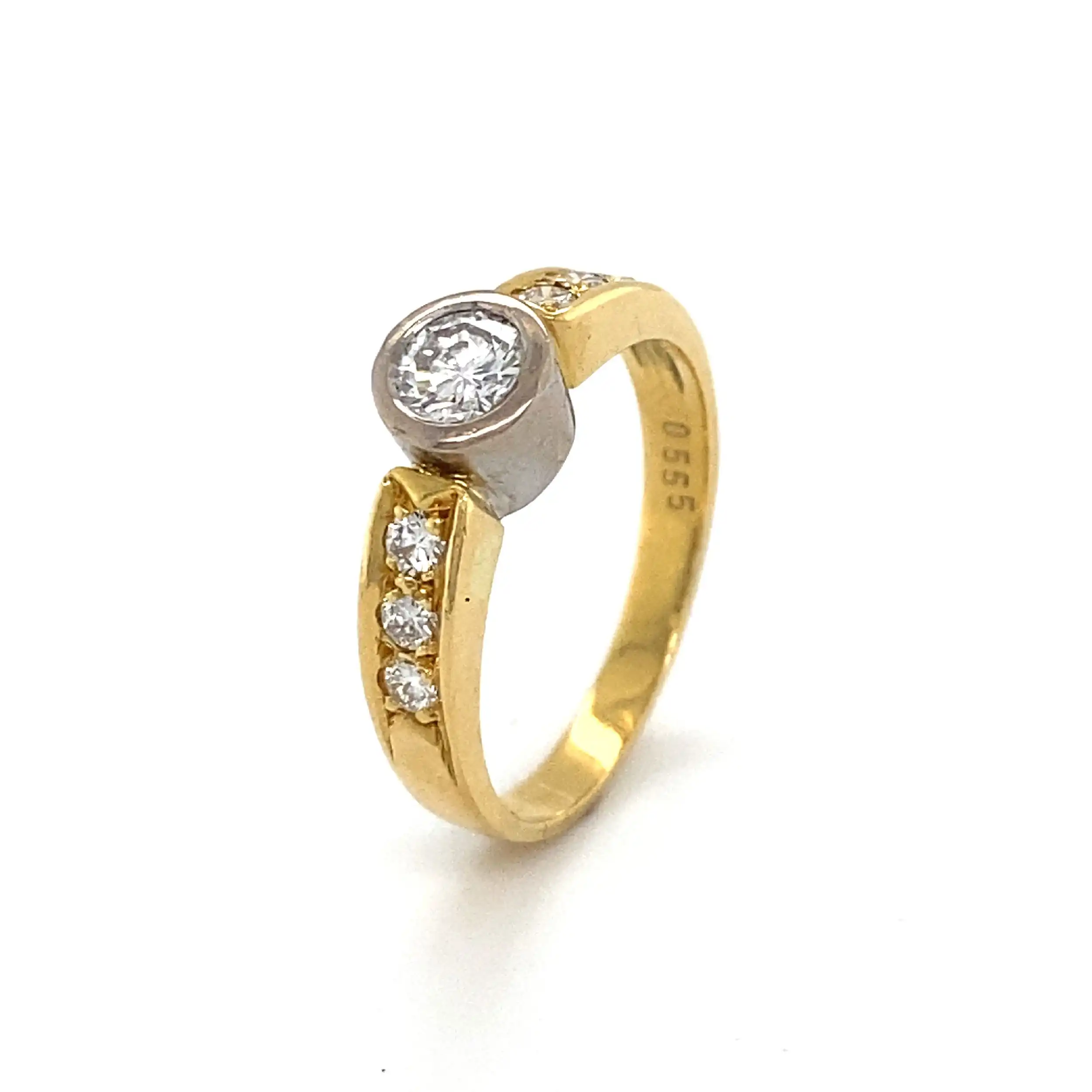 Ring Bicolor mit Brillanten, graviert mit 0.55ct Ring Bicolor mit Brillanten, graviert mit 0.55ct