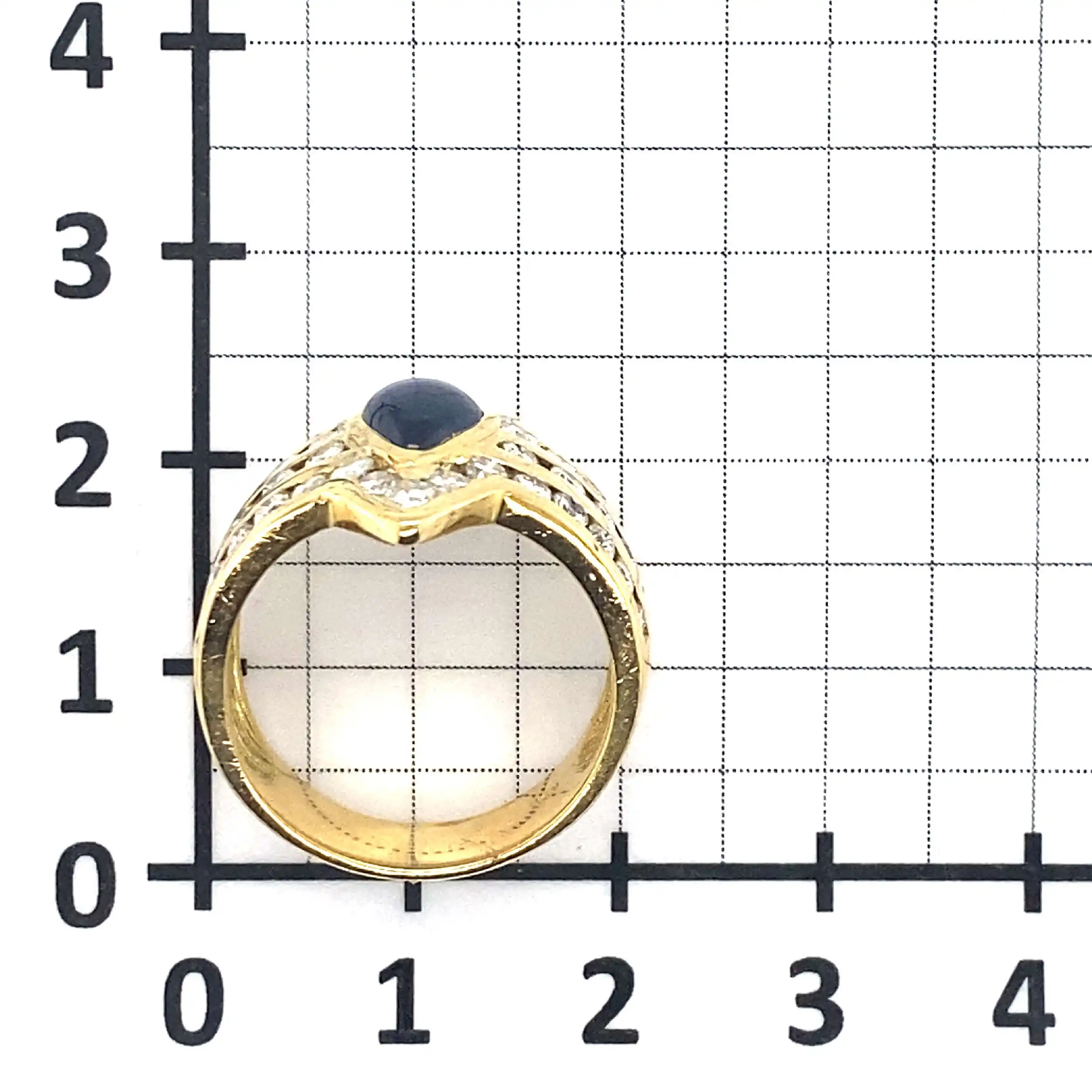 Ring mit Brillanten und Saphir Tropfen Cabochon Ring mit Brillanten und Saphir Tropfen Cabochon