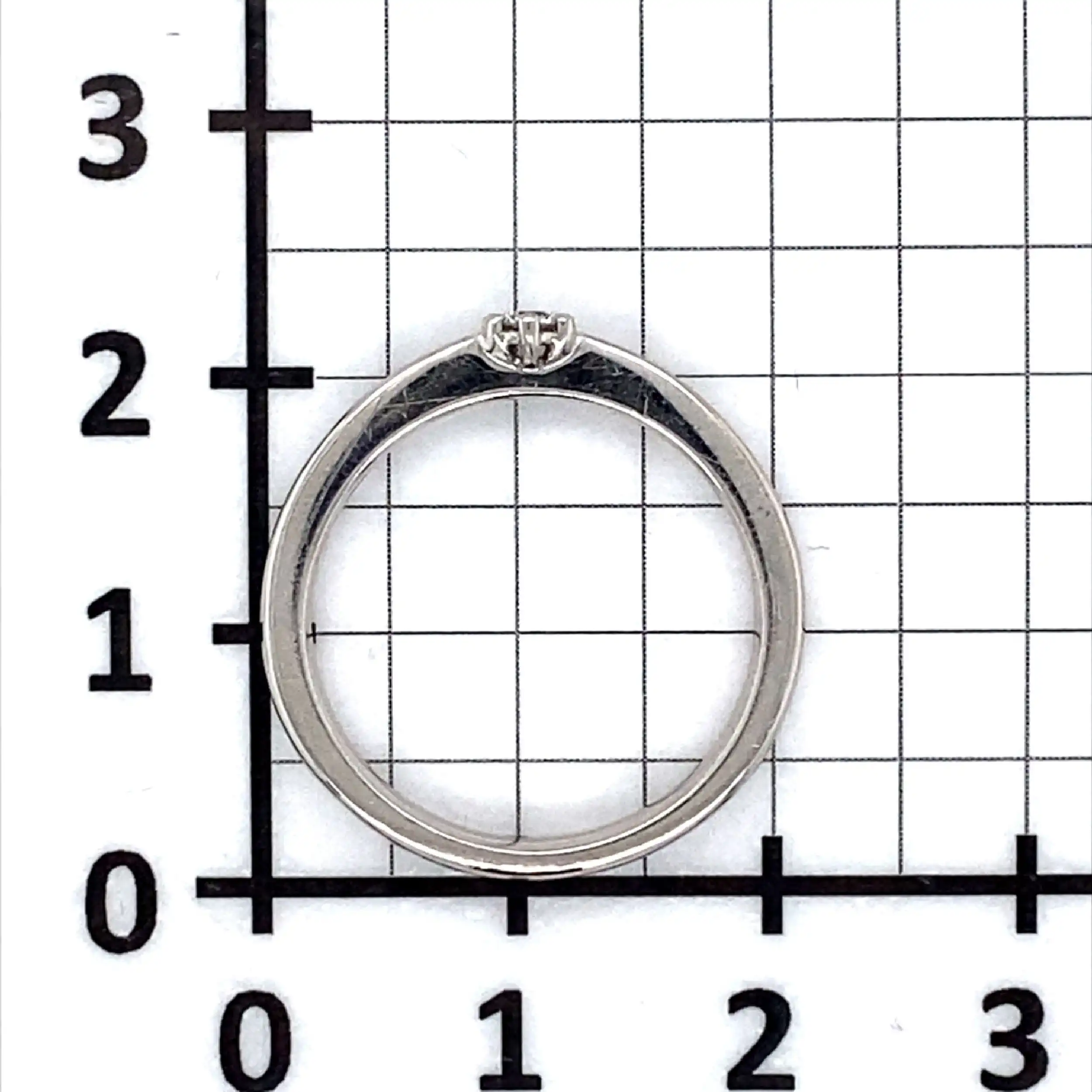 Ring Weißgold mit Brillant, graviert mit 0,1ct Ring Weißgold mit Brillant, graviert mit 0,1ct