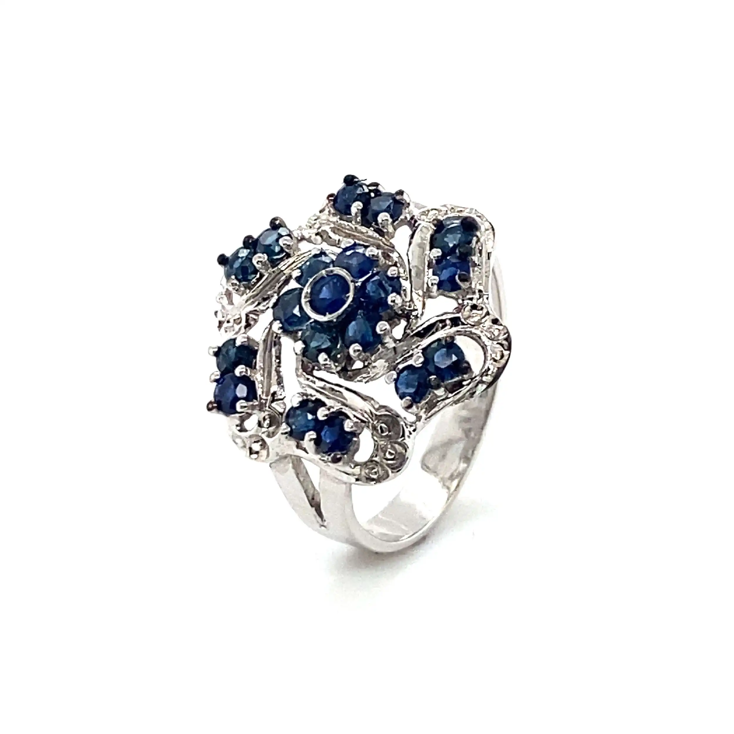 Ring Weißgold mit Saphiren Ring Weißgold mit Saphiren