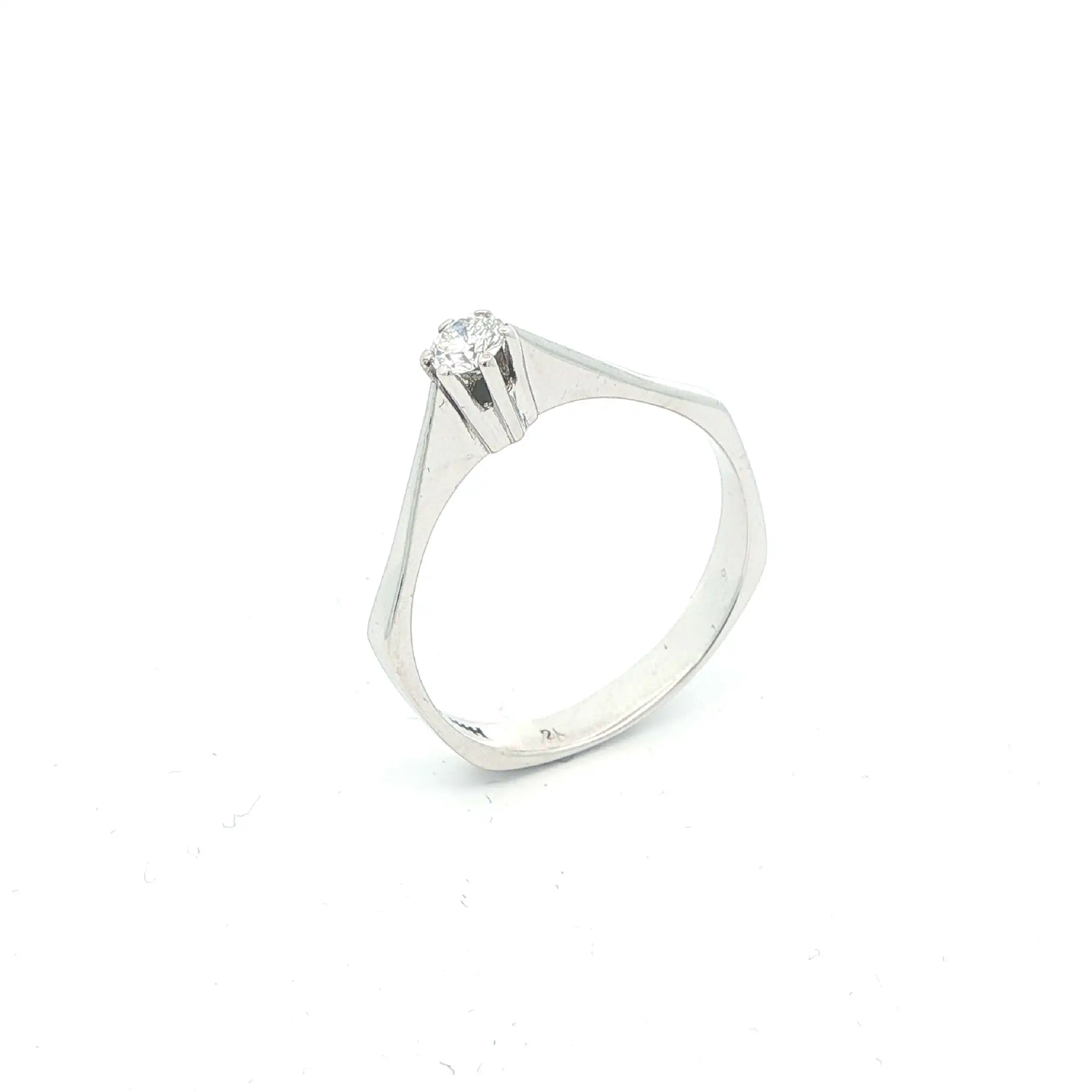 Ring Weißgold mit Brillant Solitär Ring Weißgold mit Brillant Solitär