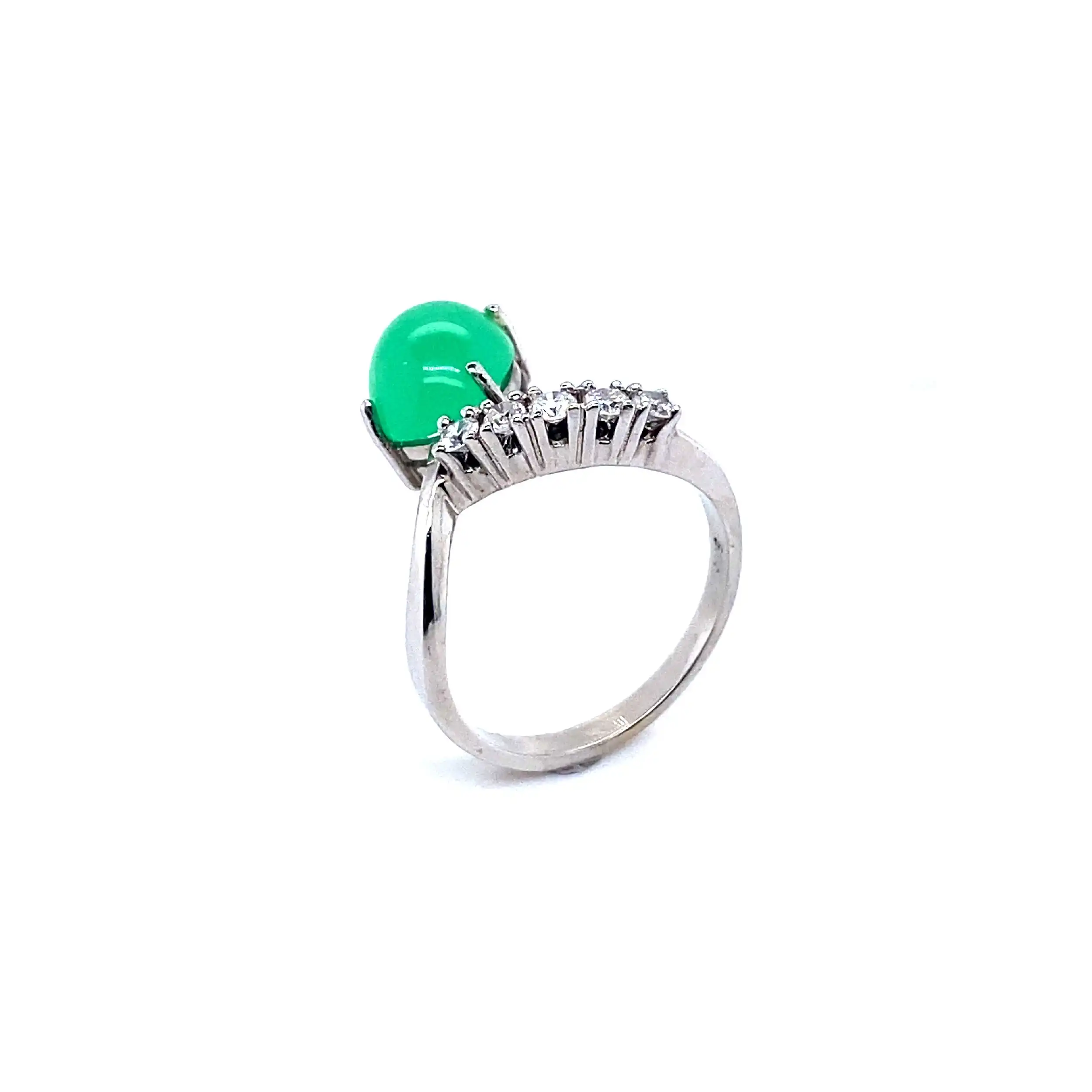 Ring Weißgold mit Jade und Brillanten Ring Weißgold mit Jade und Brillanten