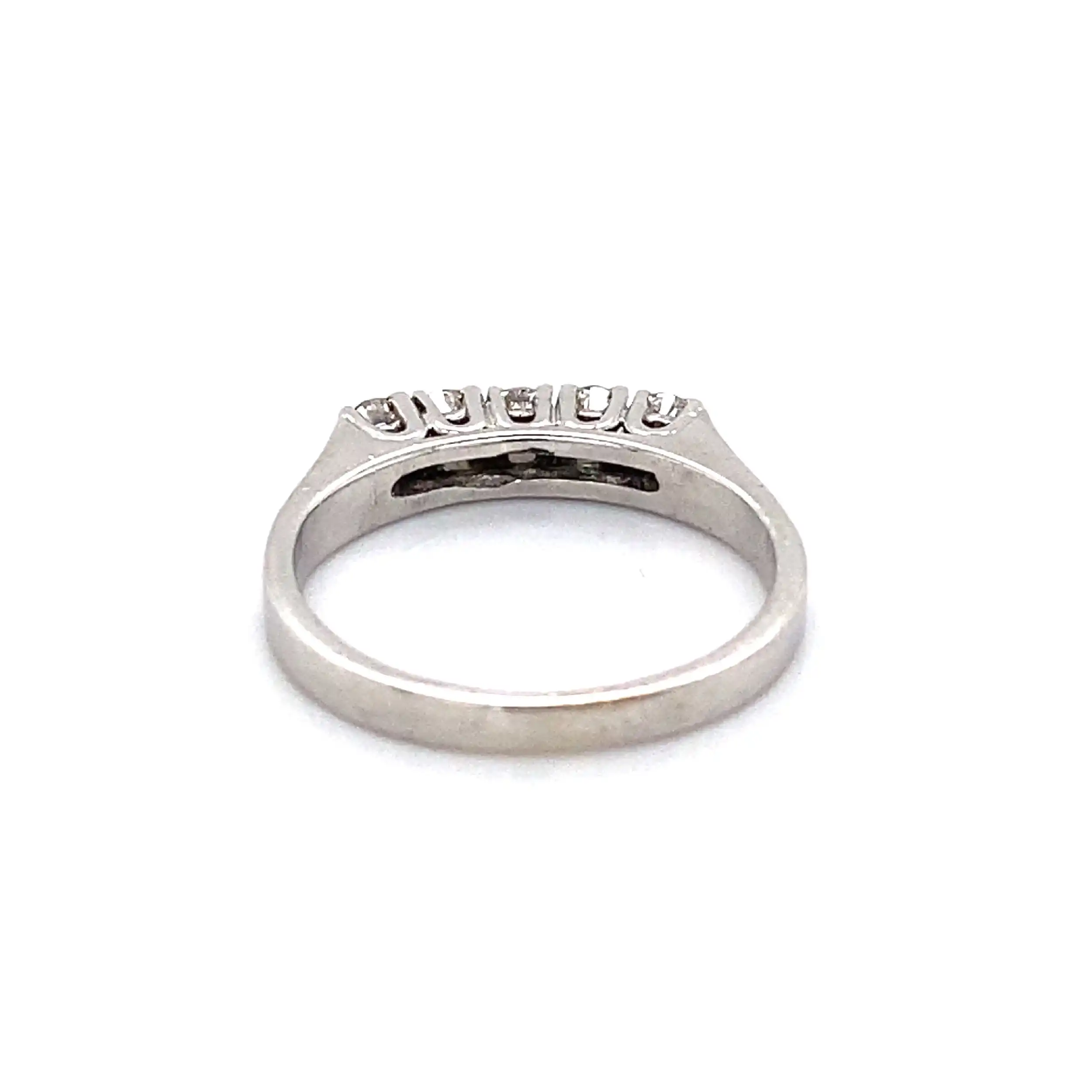Ring Weißgold mit Brillanten Ring Weißgold mit Brillanten