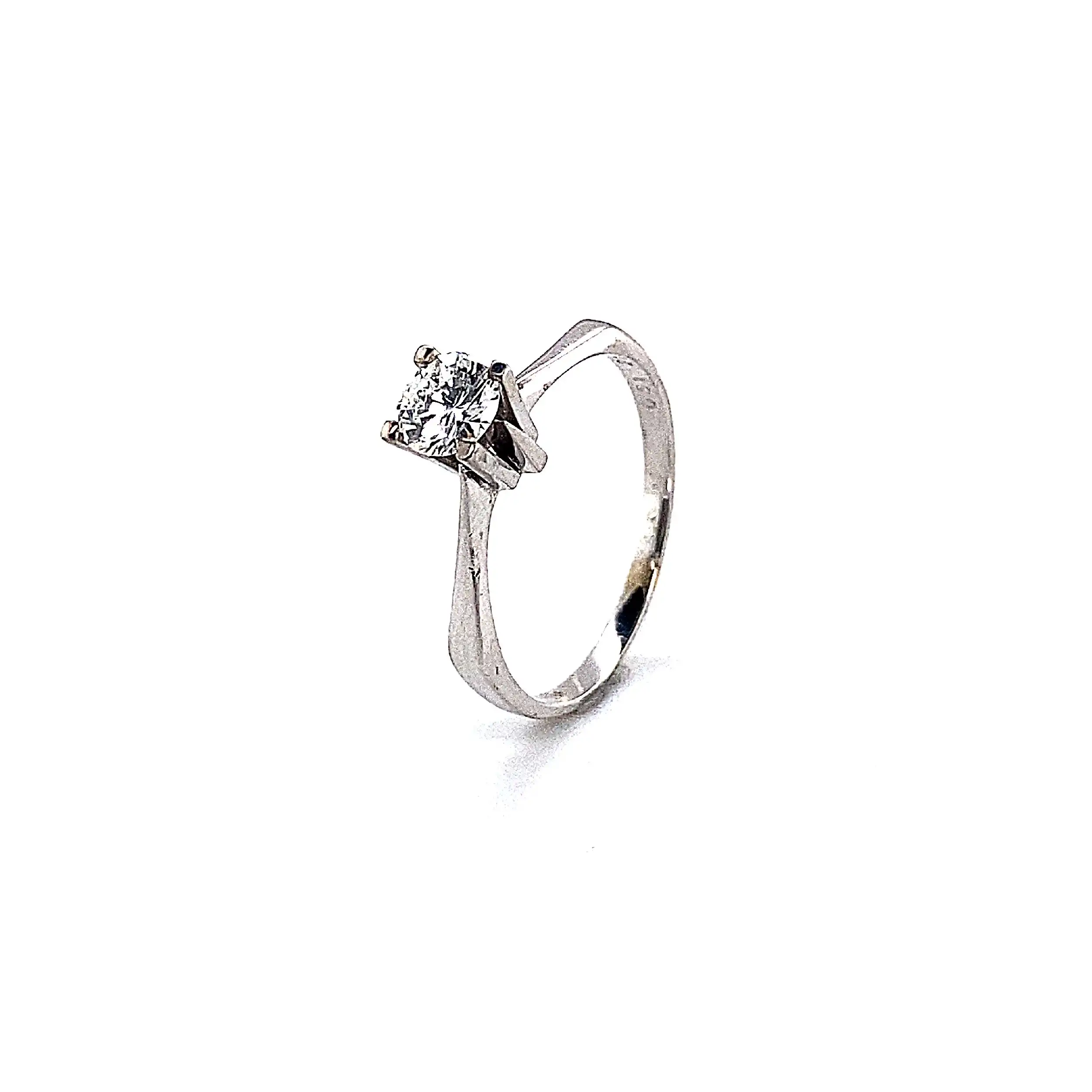 Ring Weißgold mit Brillant, graviert mit 0,51ct Ring Weißgold mit Brillant, graviert mit 0,51ct