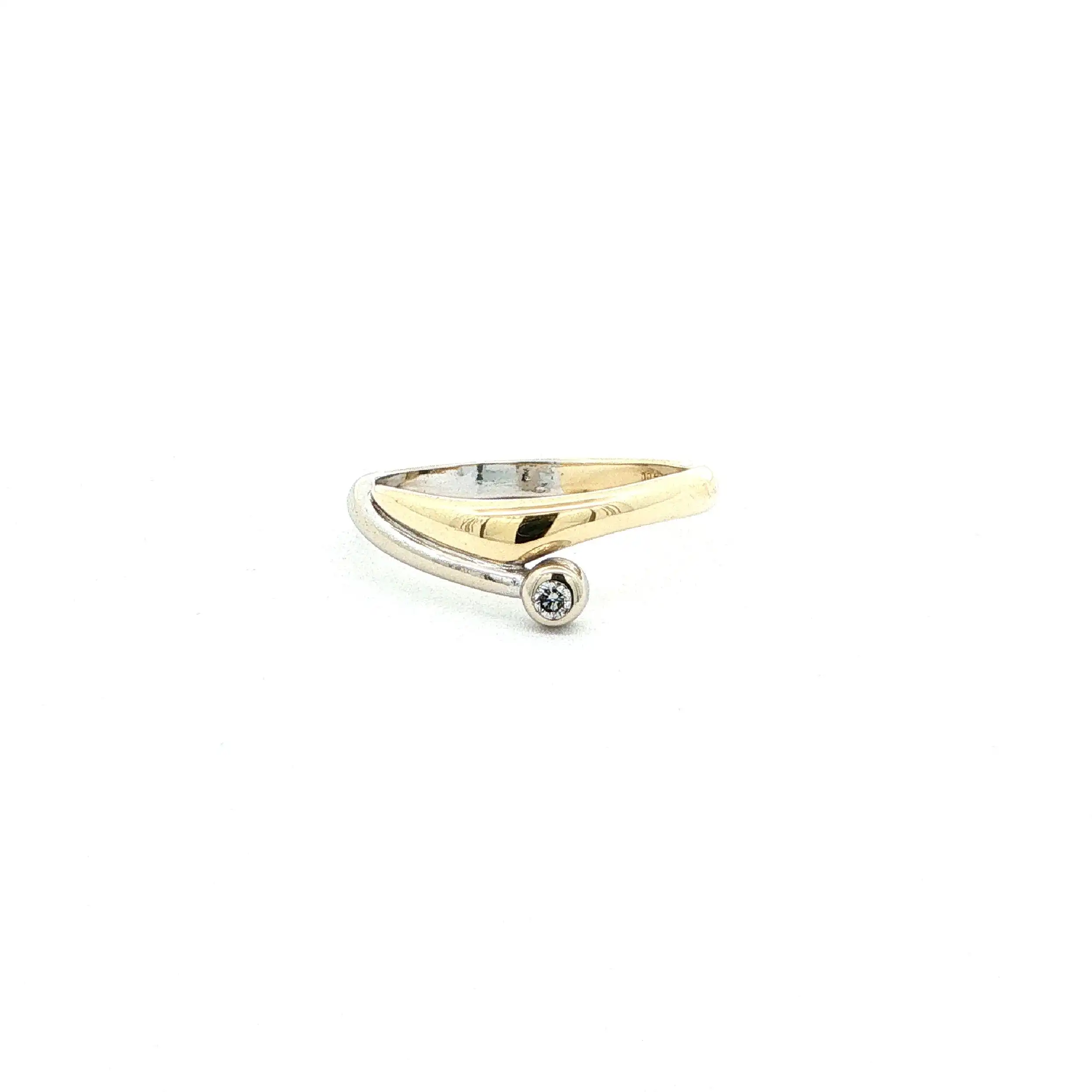 Ring "Quinn" Bicolor mit Brillant, graviert mit 0,04ct.
