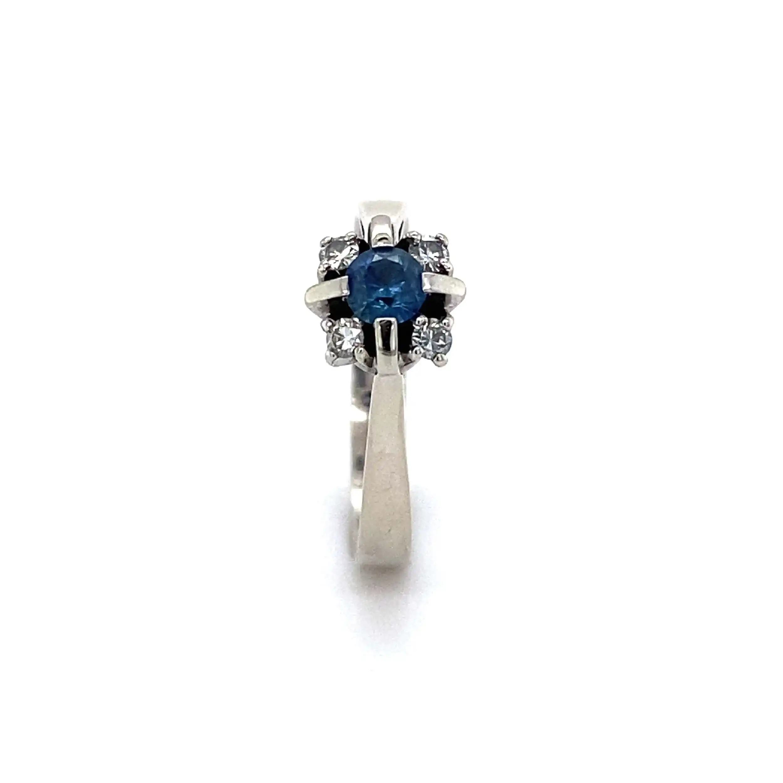 Ring Weißgold mit Brillanten und blauem Stein Ring Weißgold mit Brillanten und blauem Stein