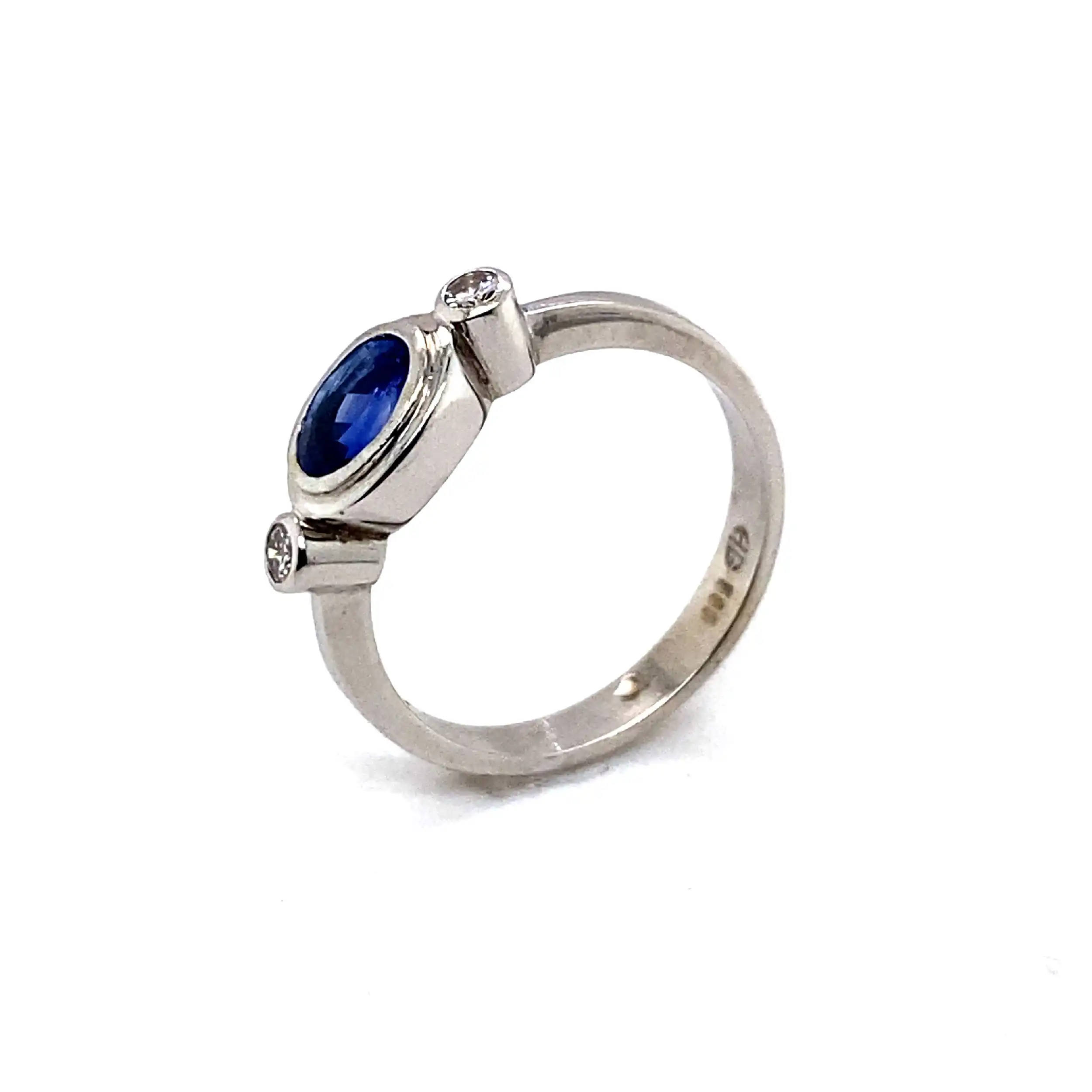 Ring Weißgold mit Saphir und Brillanten, mit Expertise von EPL