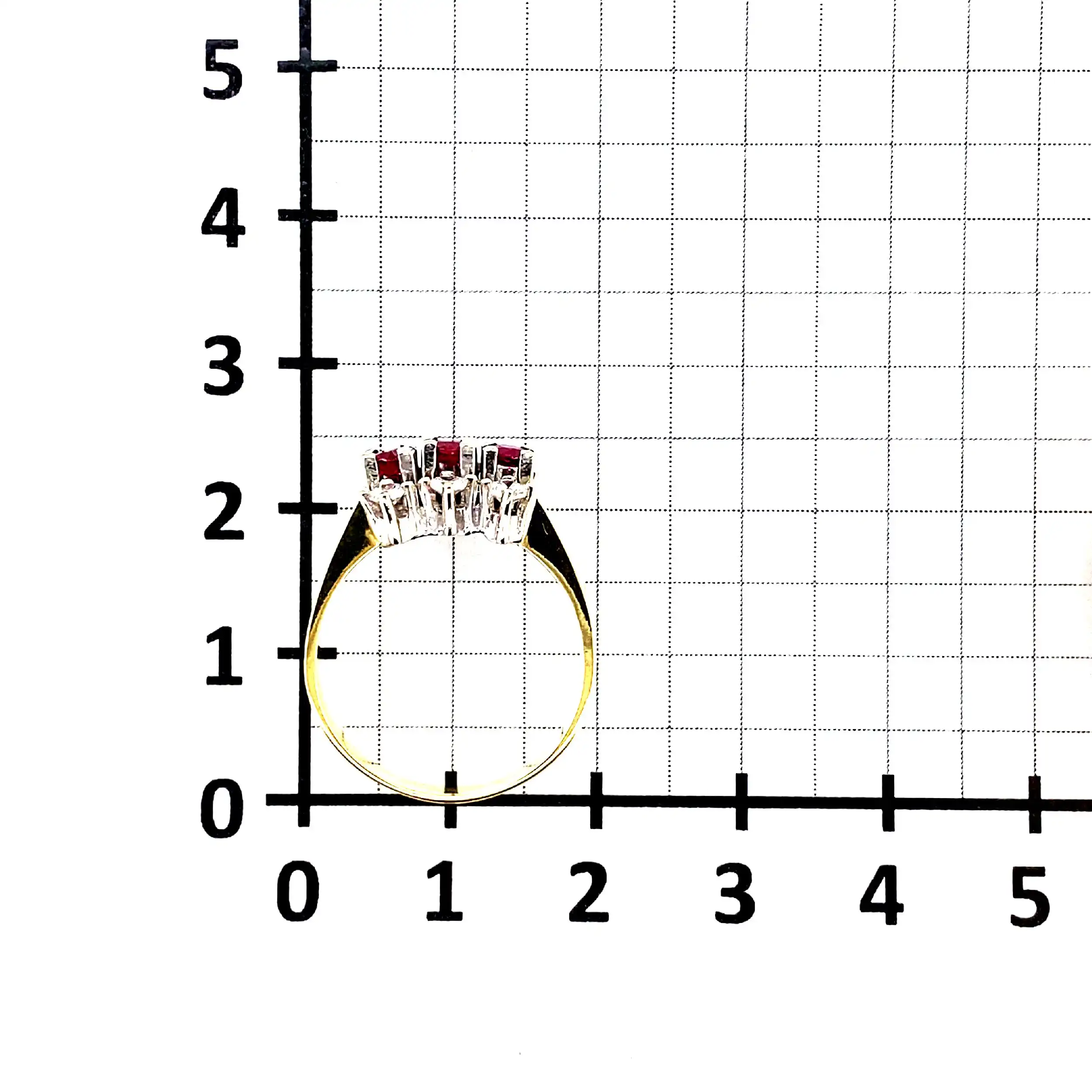 Ring Bicolor mit roten Steinen und Brillanten Ring Bicolor mit roten Steinen und Brillanten