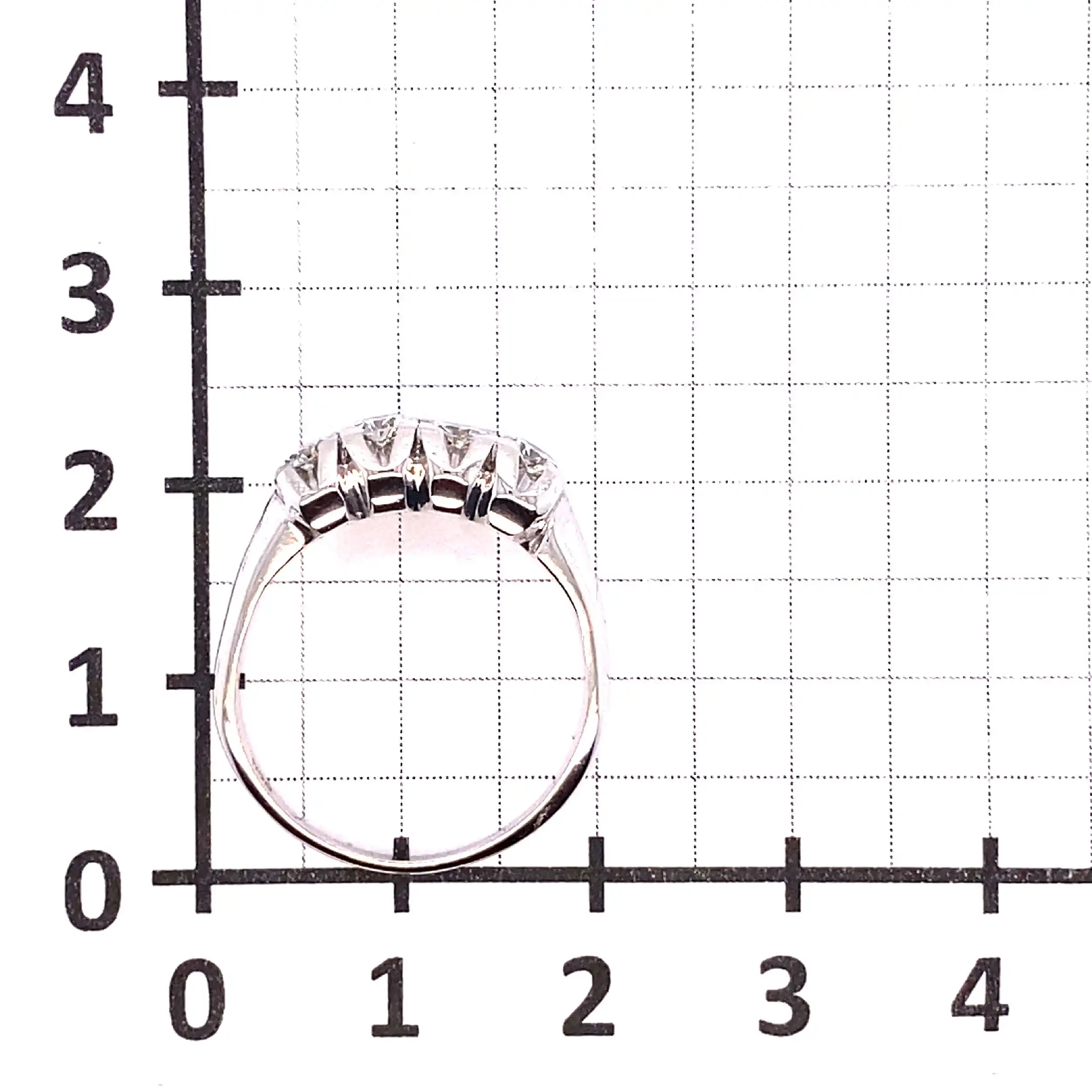 Ring Weißgold mit 4 Brillanten Ring Weißgold mit 4 Brillanten