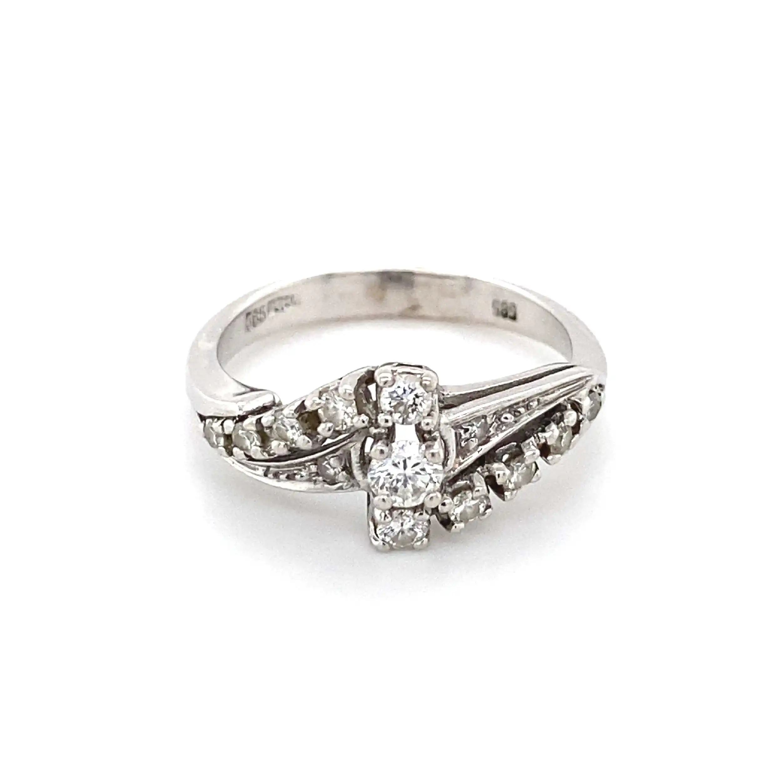 Ring Weißgold mit Brillanten und Diamanten