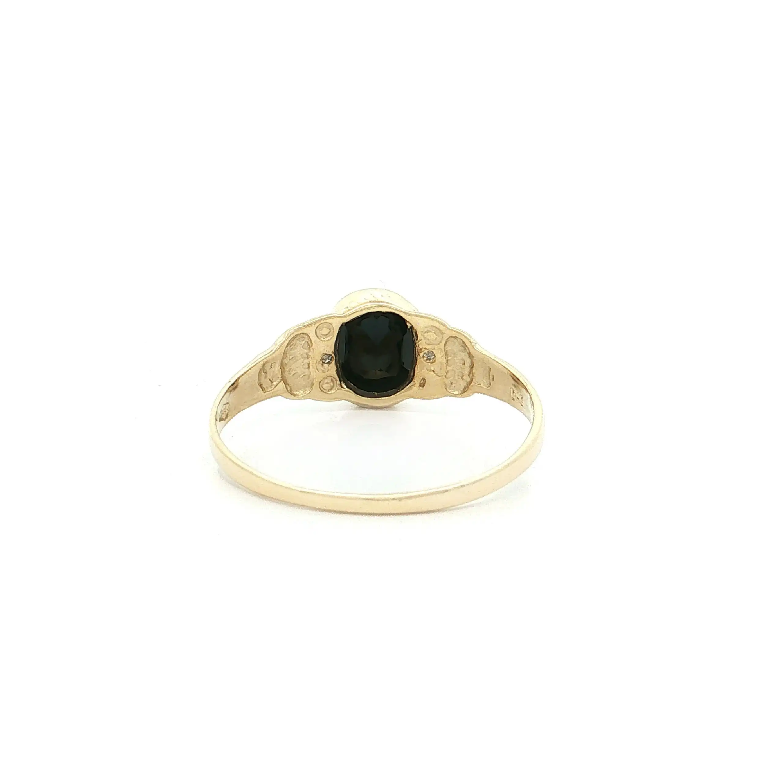 Ring Gelbgold mit Onyx und Diamanten Ring Gelbgold mit Onyx und Diamanten