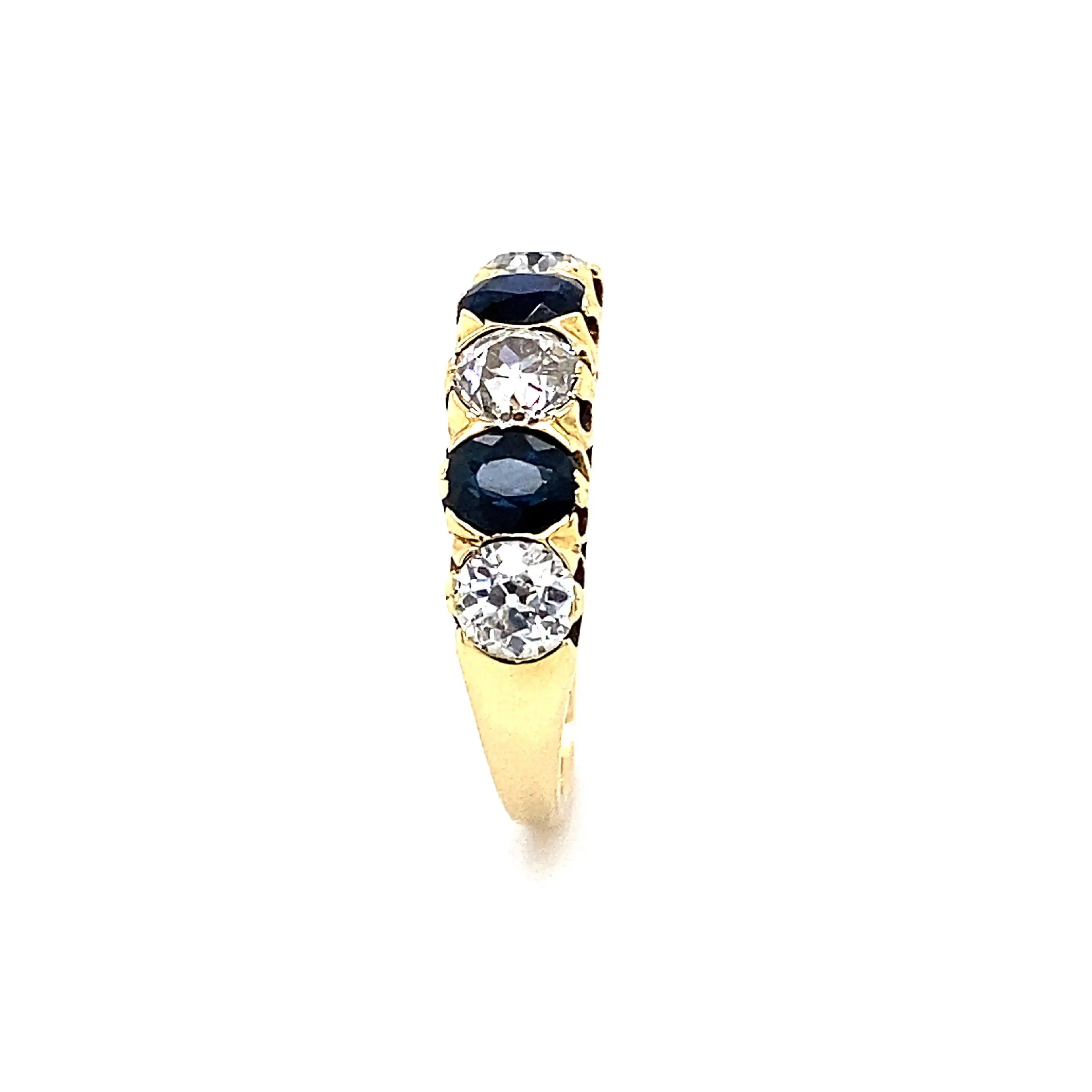 Ring Gelbgold mit Saphiren und Brillanten im Altschliff Ring Gelbgold mit Saphiren und Brillanten im Altschliff