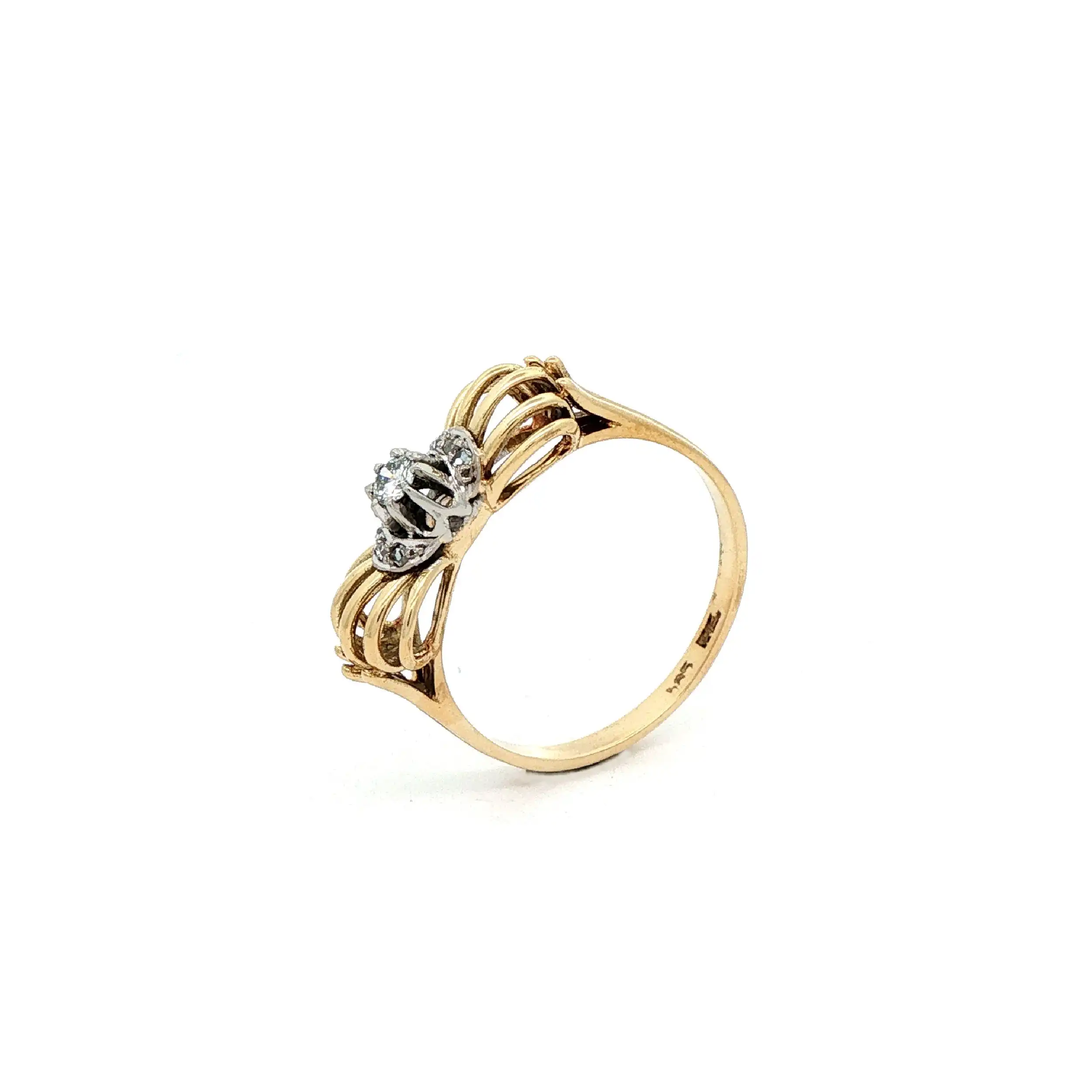 Ring mit Brillant und Diamantrosen