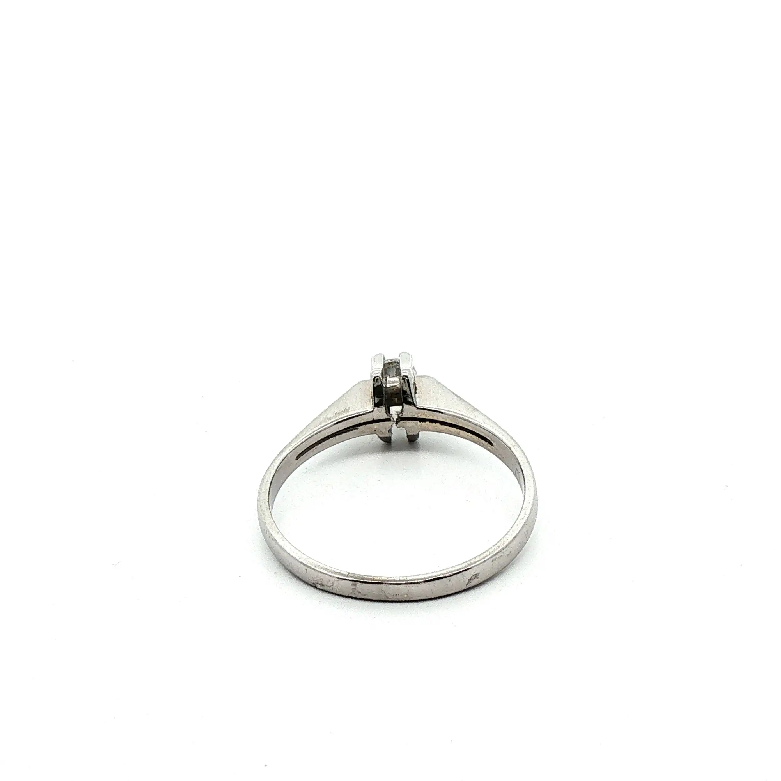 Ring Weißgold mit Brillant Ring Weißgold mit Brillant