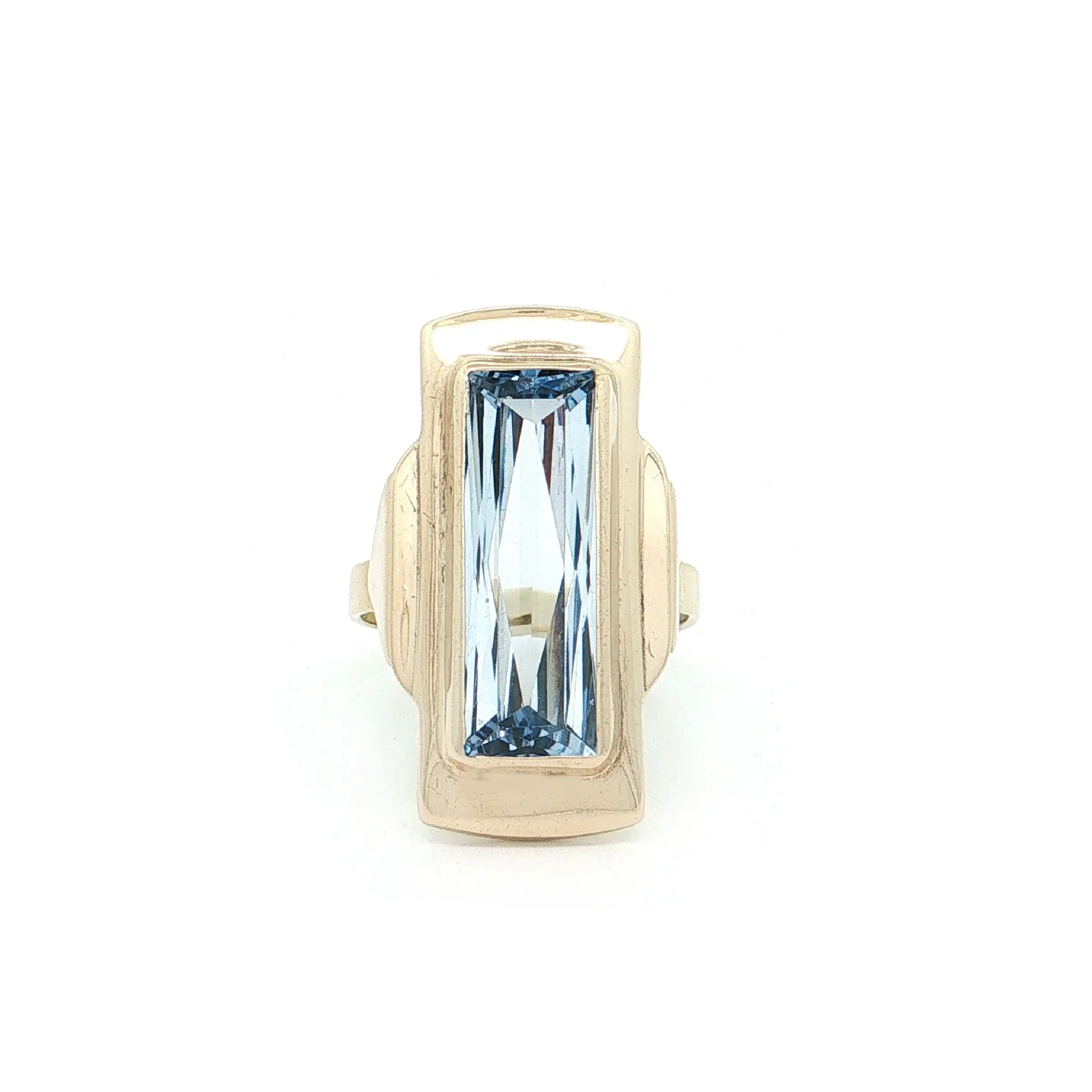 Ring Gelbgold mit Spinell Ring Gelbgold mit Spinell