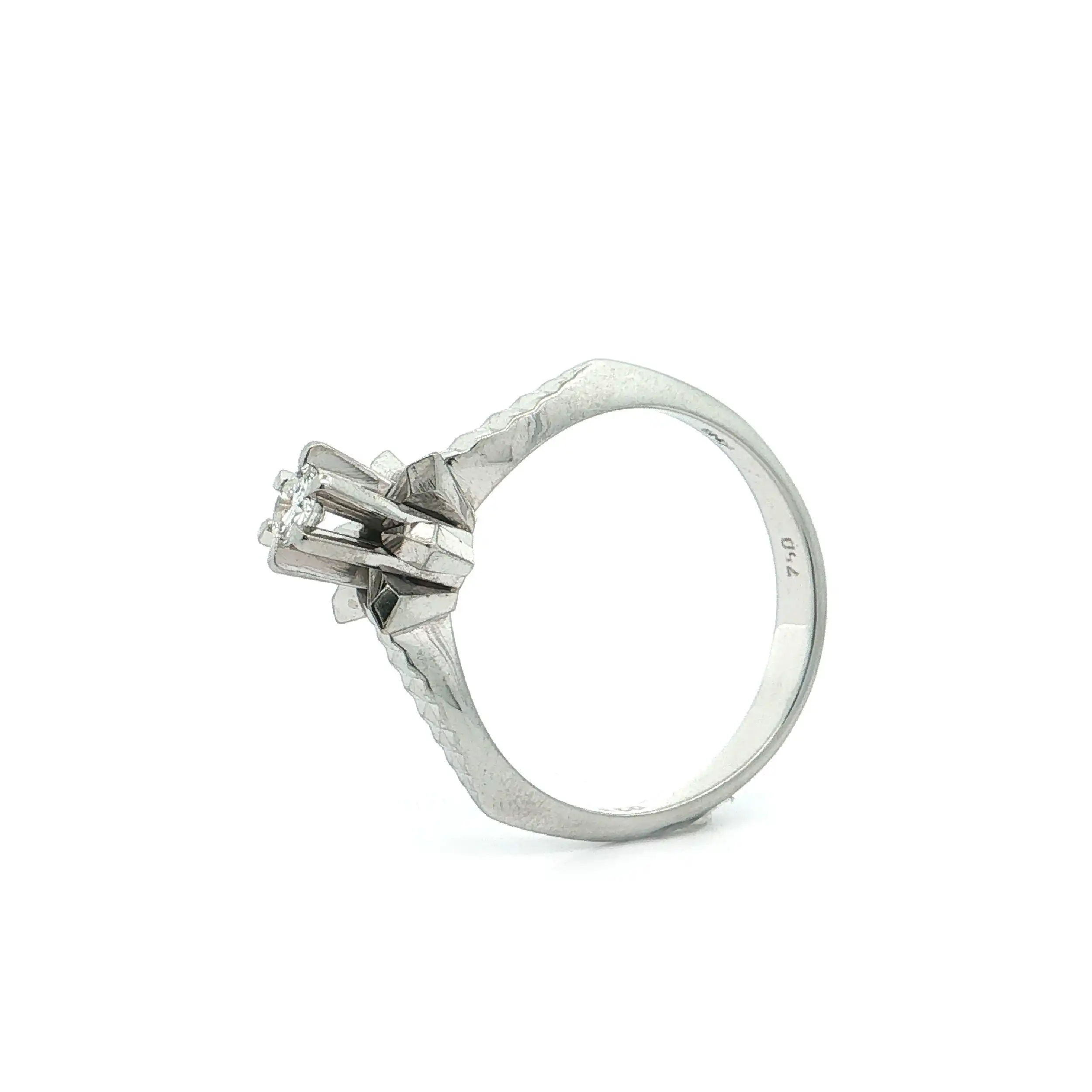 Ring Weißgold mit Brillant, graviert mit 0,13ct Ring Weißgold mit Brillant, graviert mit 0,13ct
