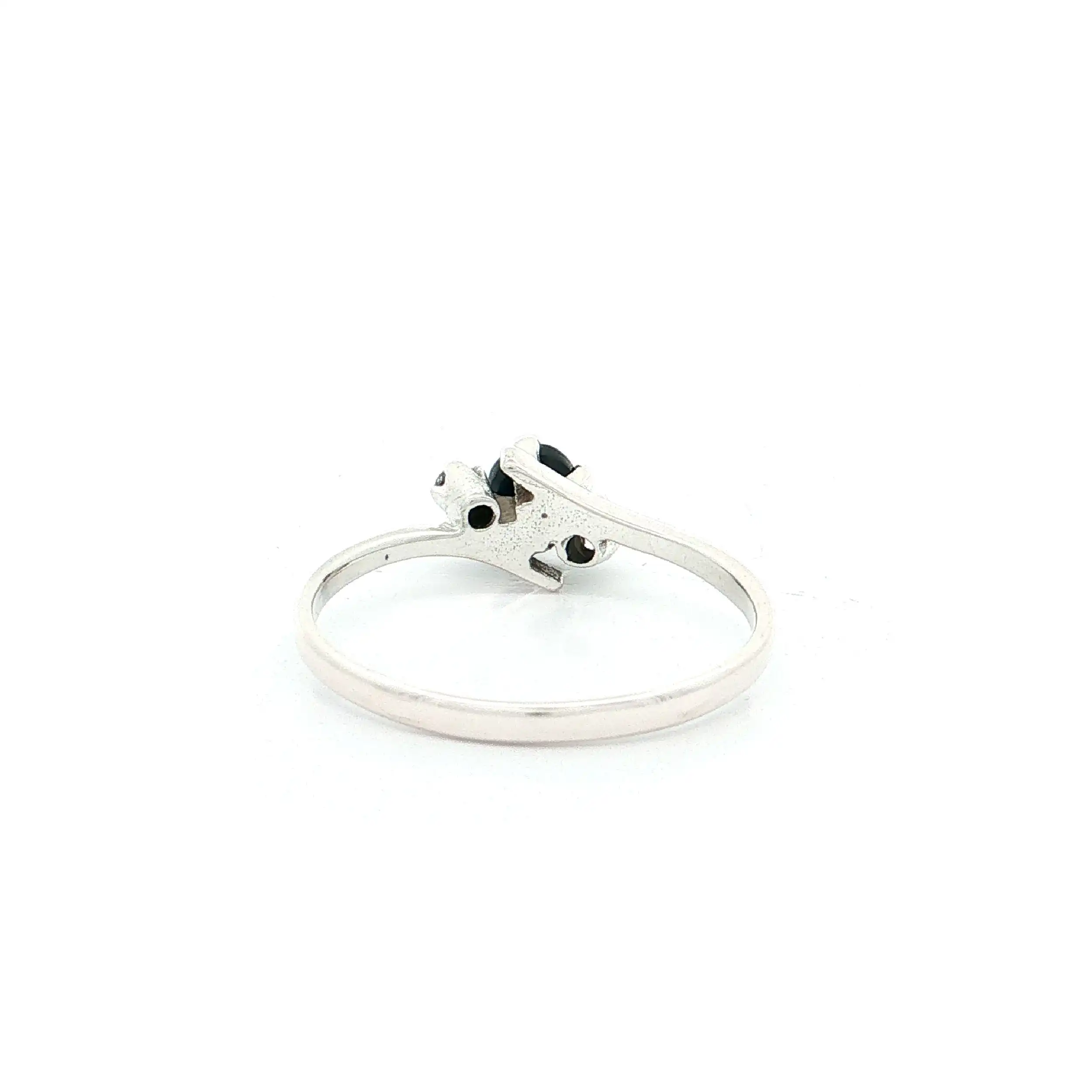 Ring Weißgold mit Saphir und Zirkonia Ring Weißgold mit Saphir und Zirkonia