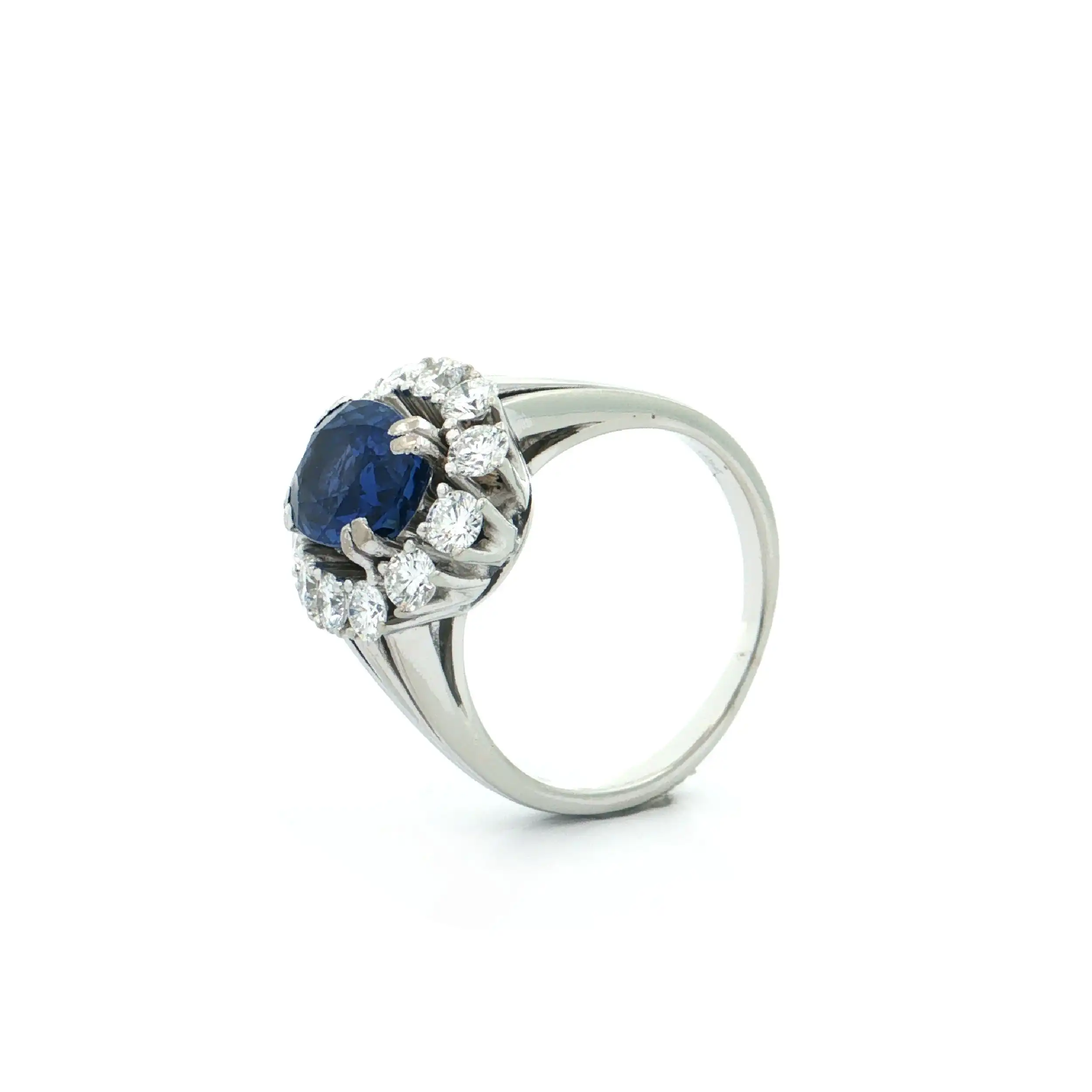 Ring Weißgold mit Saphir und Brillanten Ring Weißgold mit Saphir und Brillanten